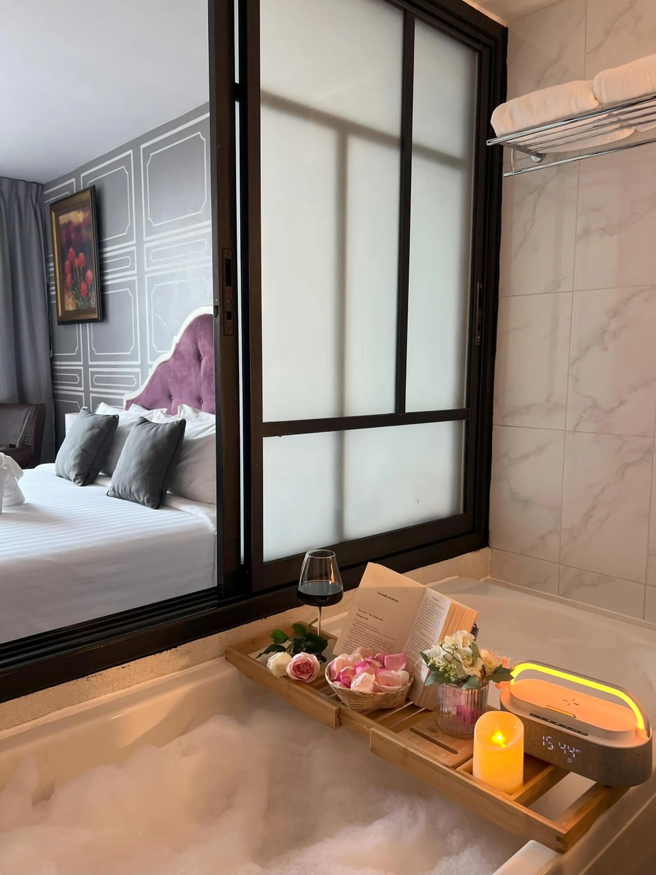 Hot Tub, Bed in Art Mai Gallery Nimman Hotel Chiang Mai