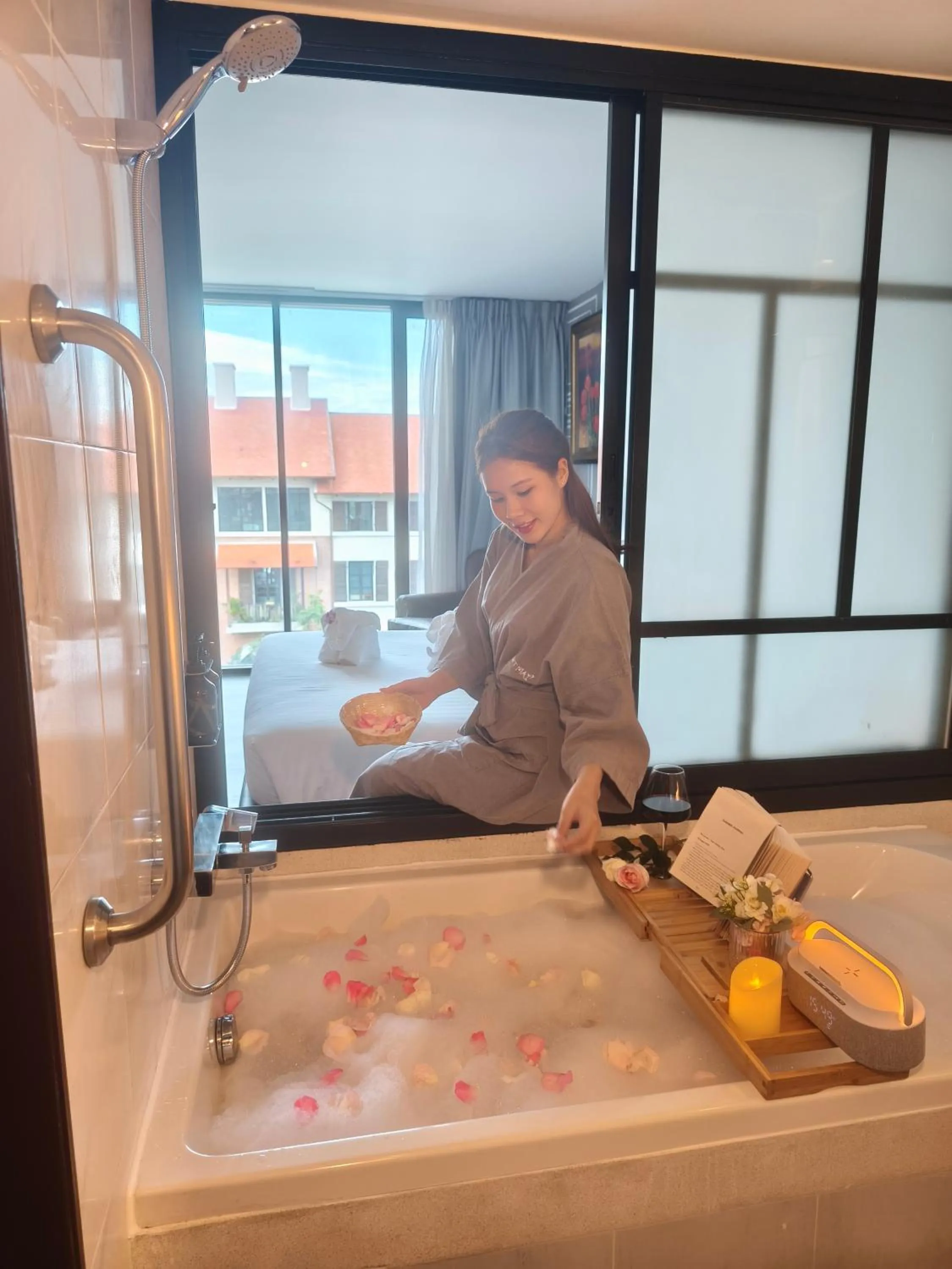 Hot Tub in Art Mai Gallery Nimman Hotel Chiang Mai