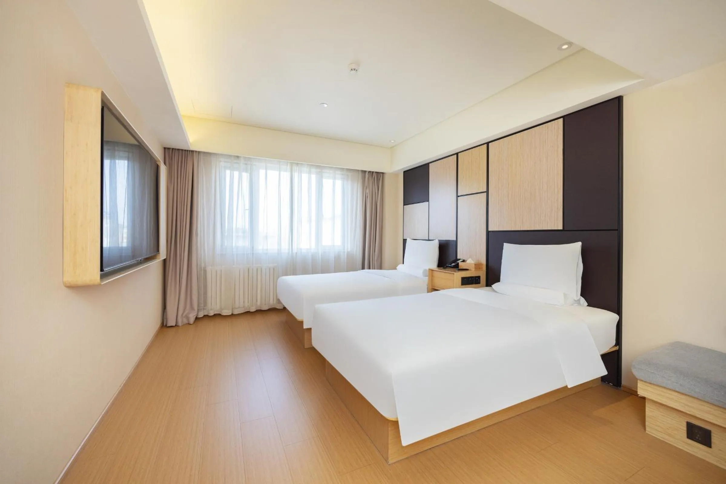 TV and multimedia, Bed in Ji Hotel Temple of Heaven Beijing