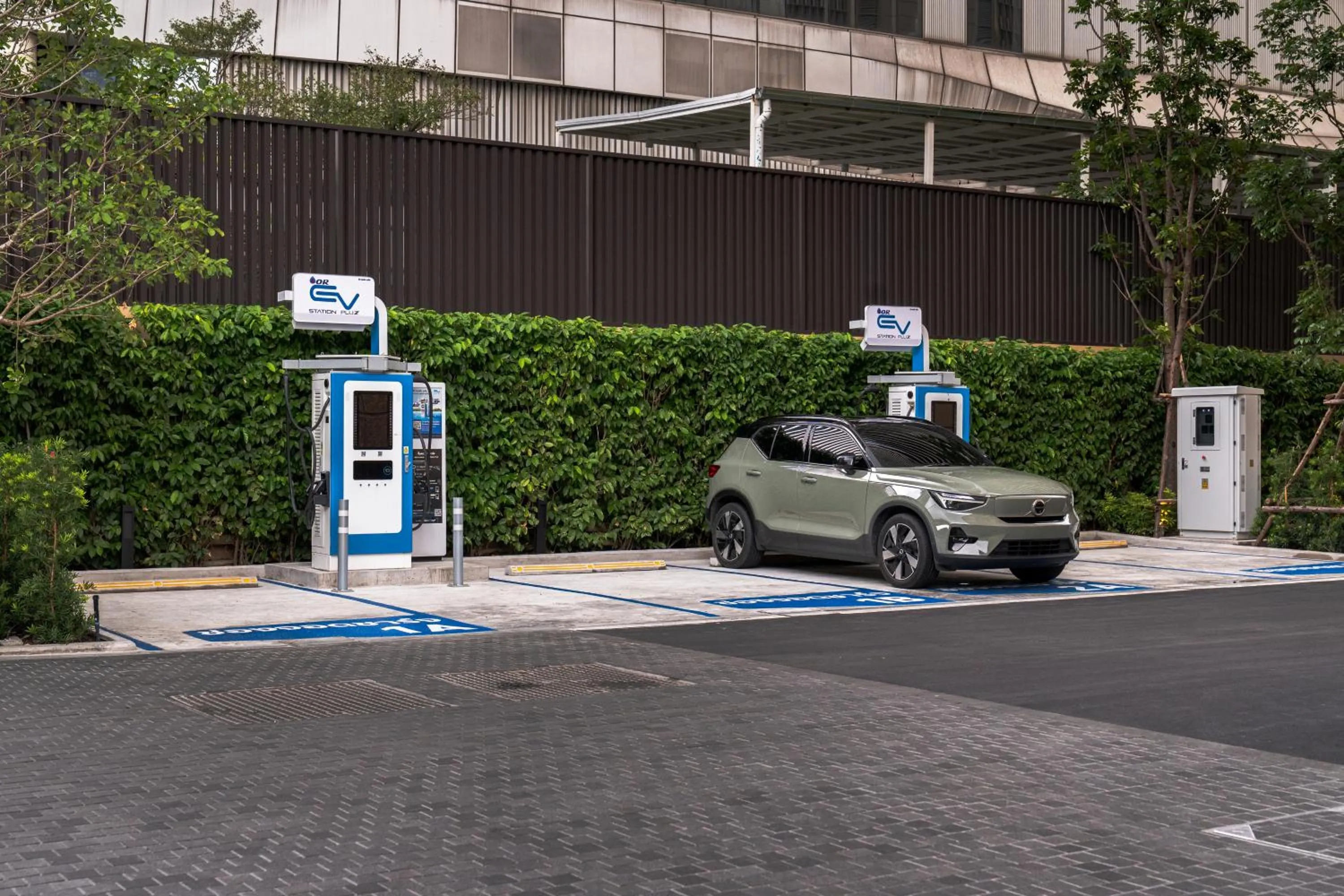 Parking in Grande Centre Point Prestige Bangkok