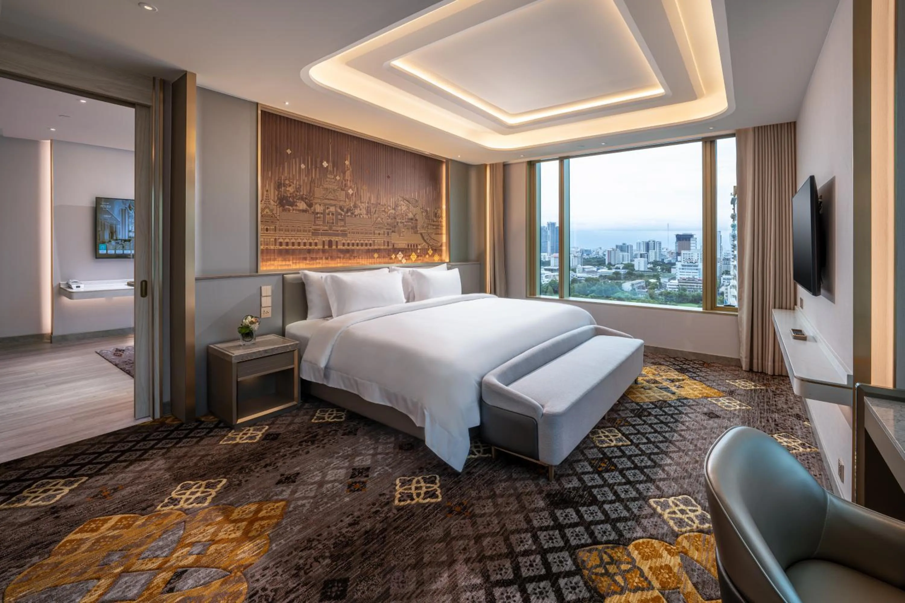Bed in Grande Centre Point Prestige Bangkok