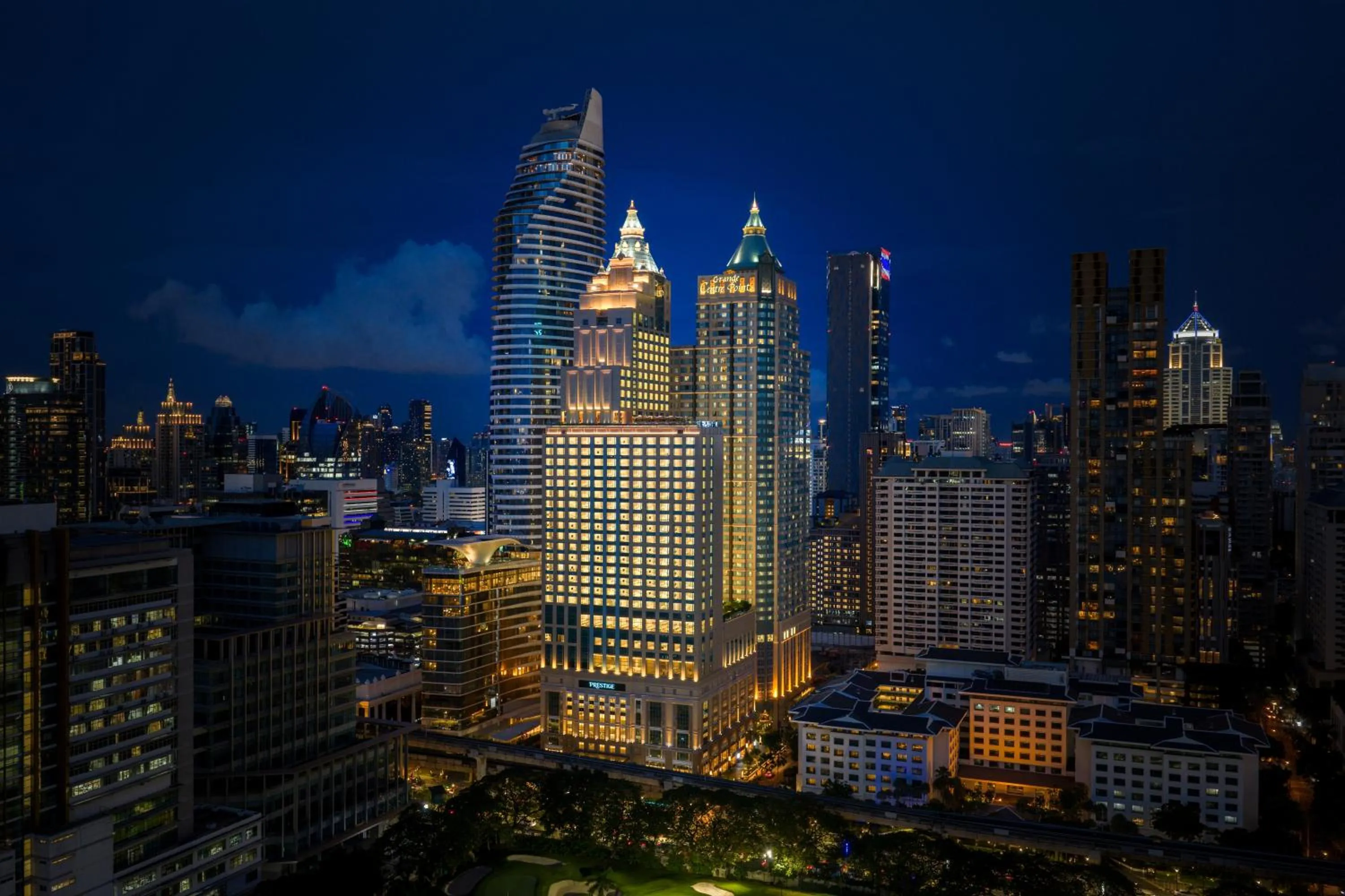 Property building in Grande Centre Point Prestige Bangkok
