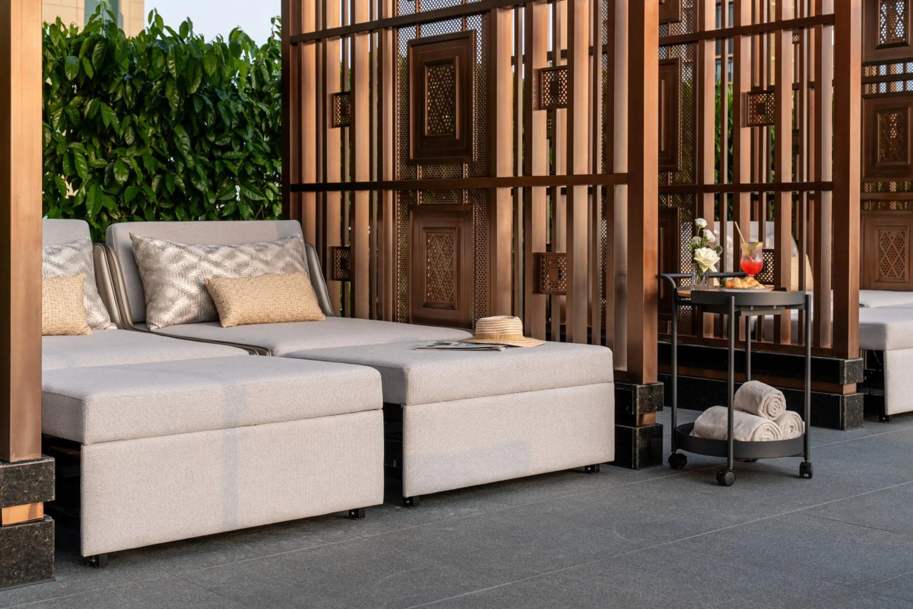 Swimming pool in Grande Centre Point Prestige Bangkok