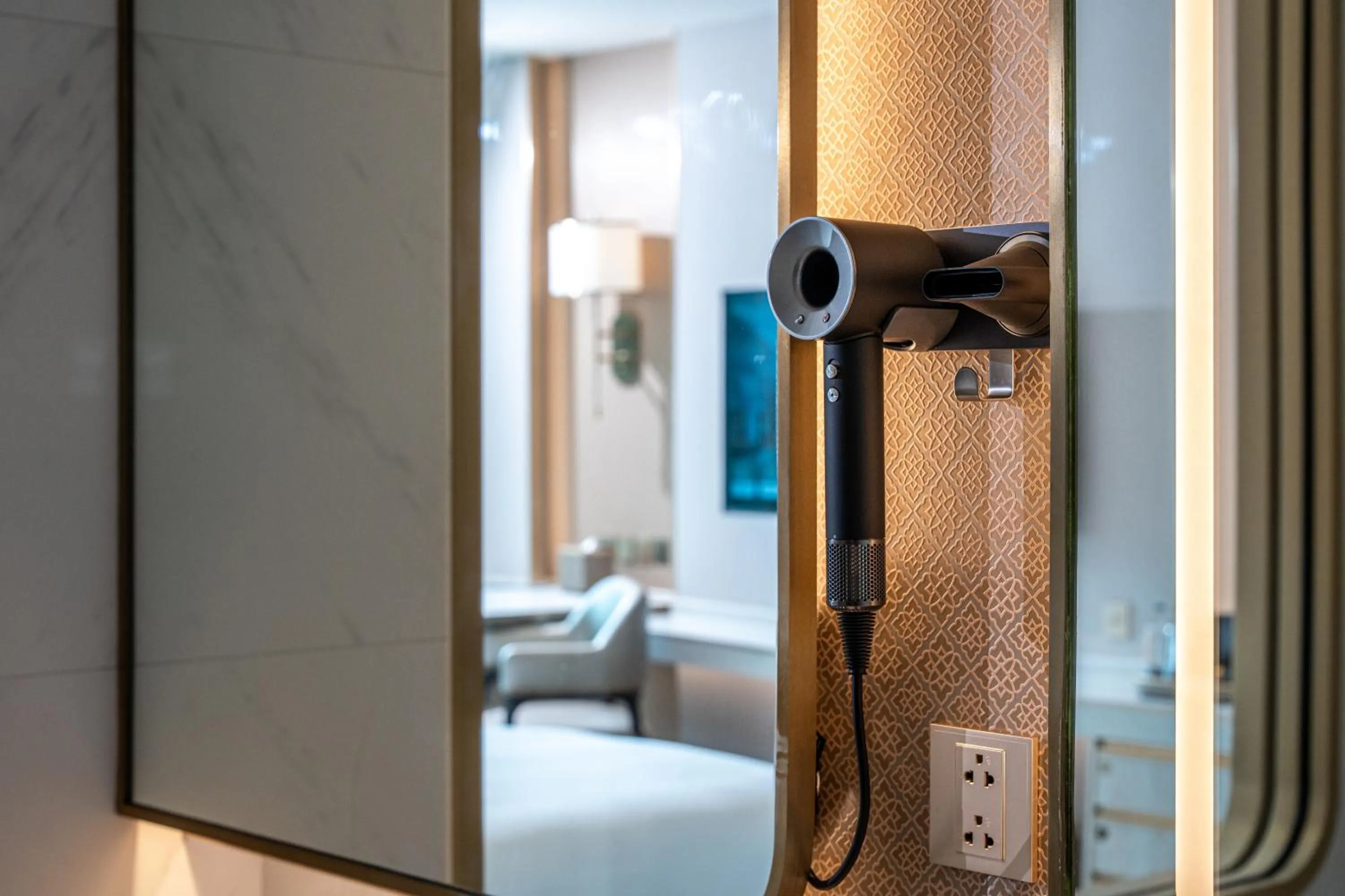 hair dryier in Grande Centre Point Prestige Bangkok