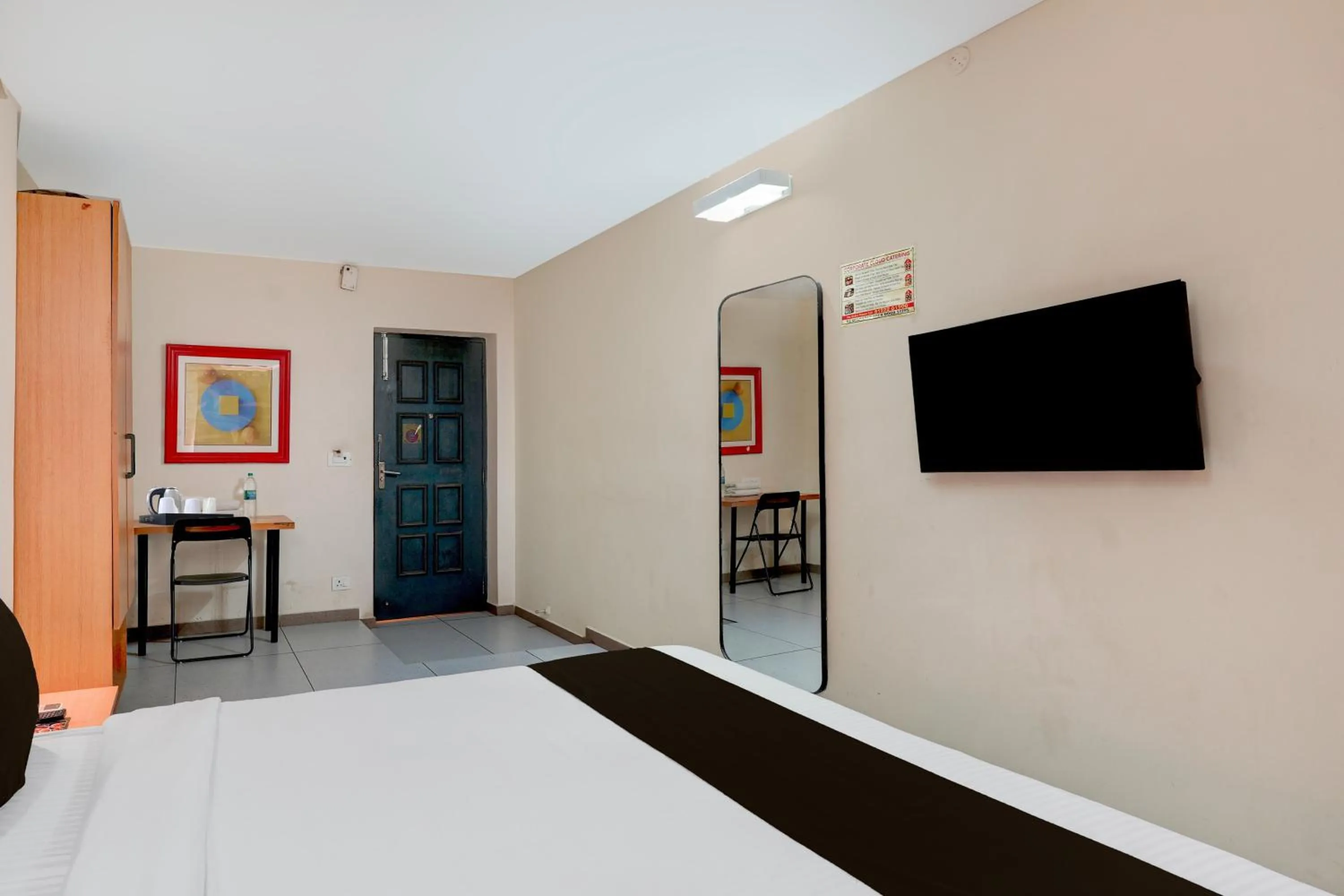 Bedroom, Bed in Super Townhouse T Nagar Chennai