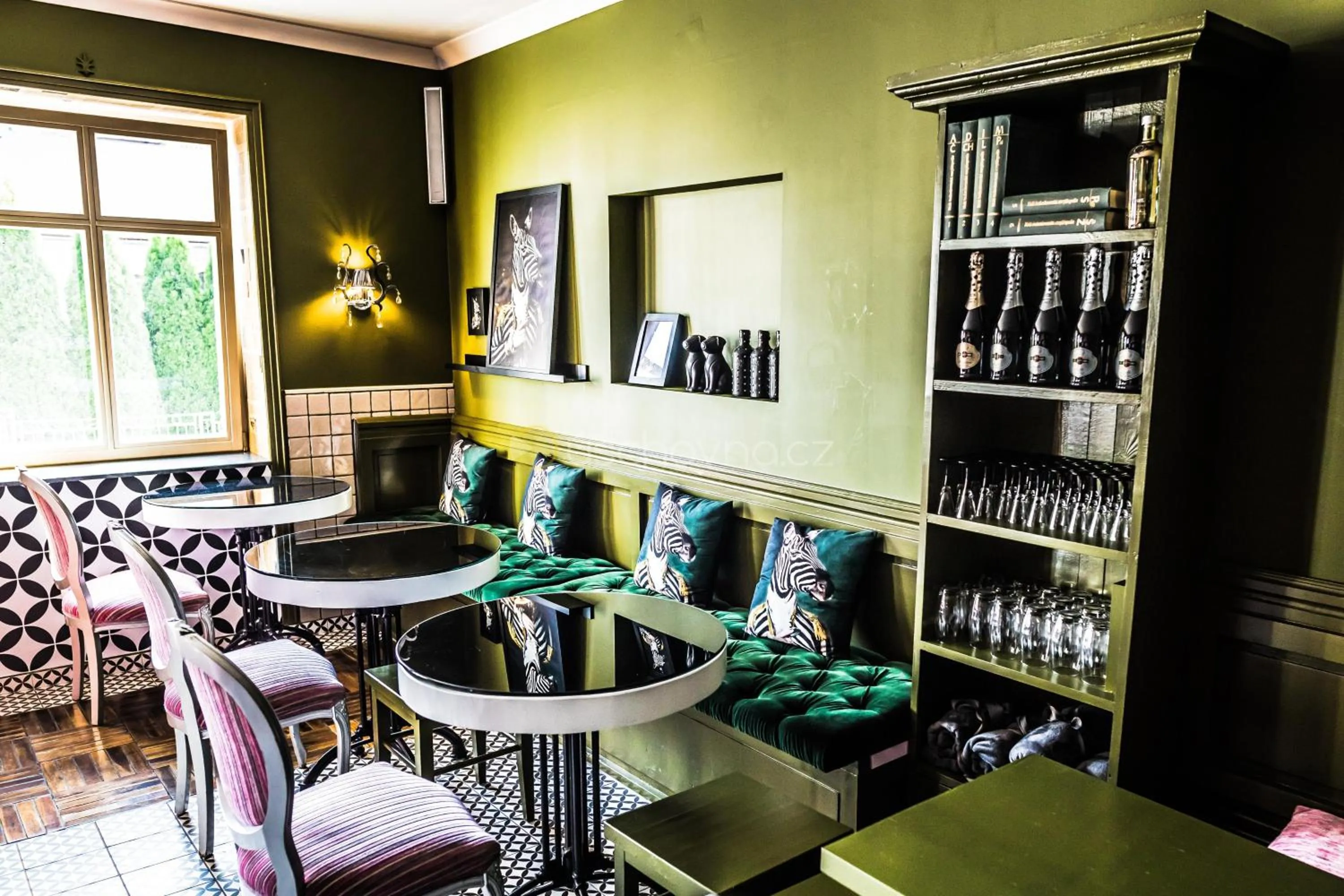 Restaurant/places to eat in Boutique Hotel Massimos