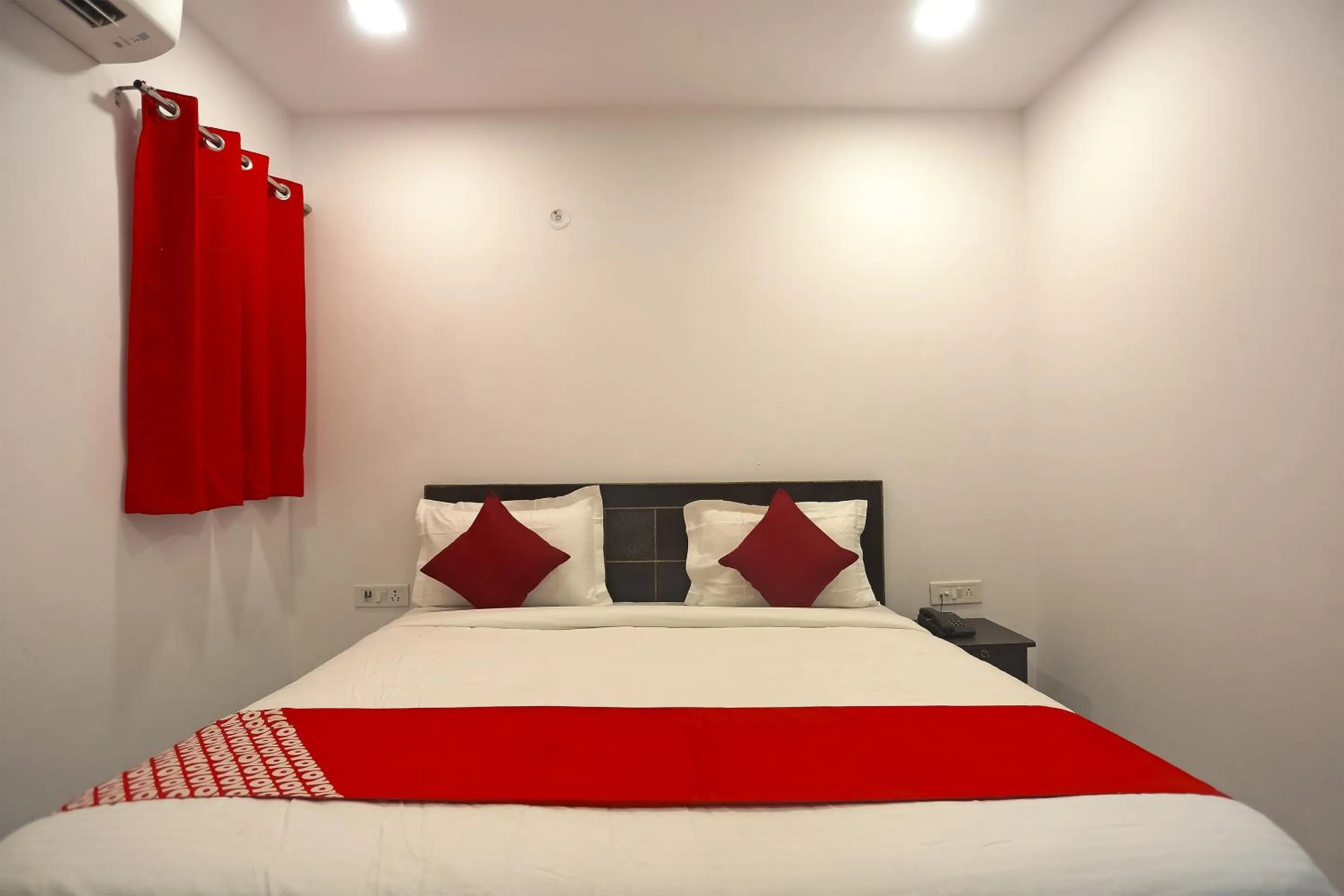 Bedroom, Bed in Hotel O Three Kings