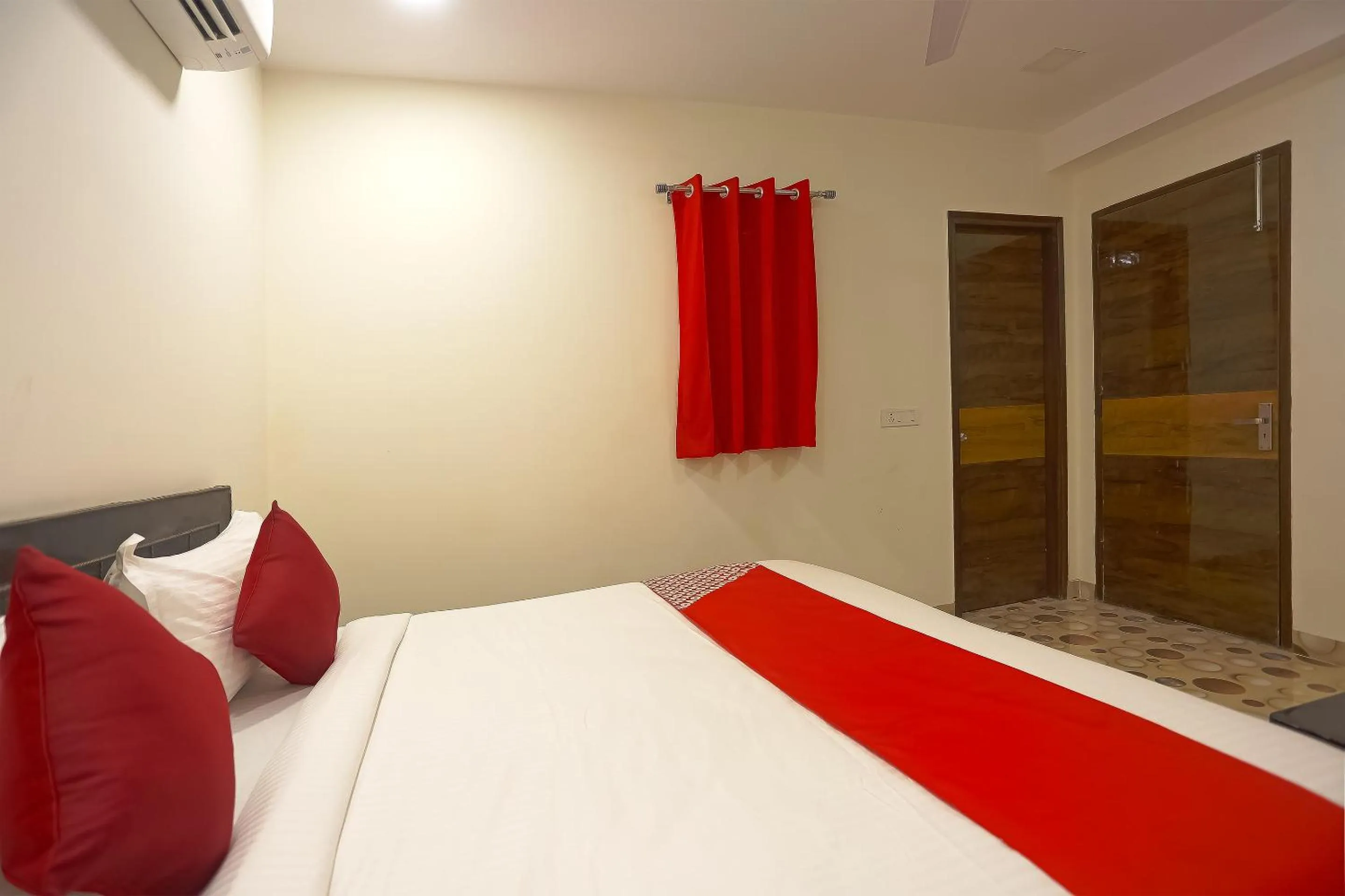 Bedroom, Bed in Hotel O Three Kings