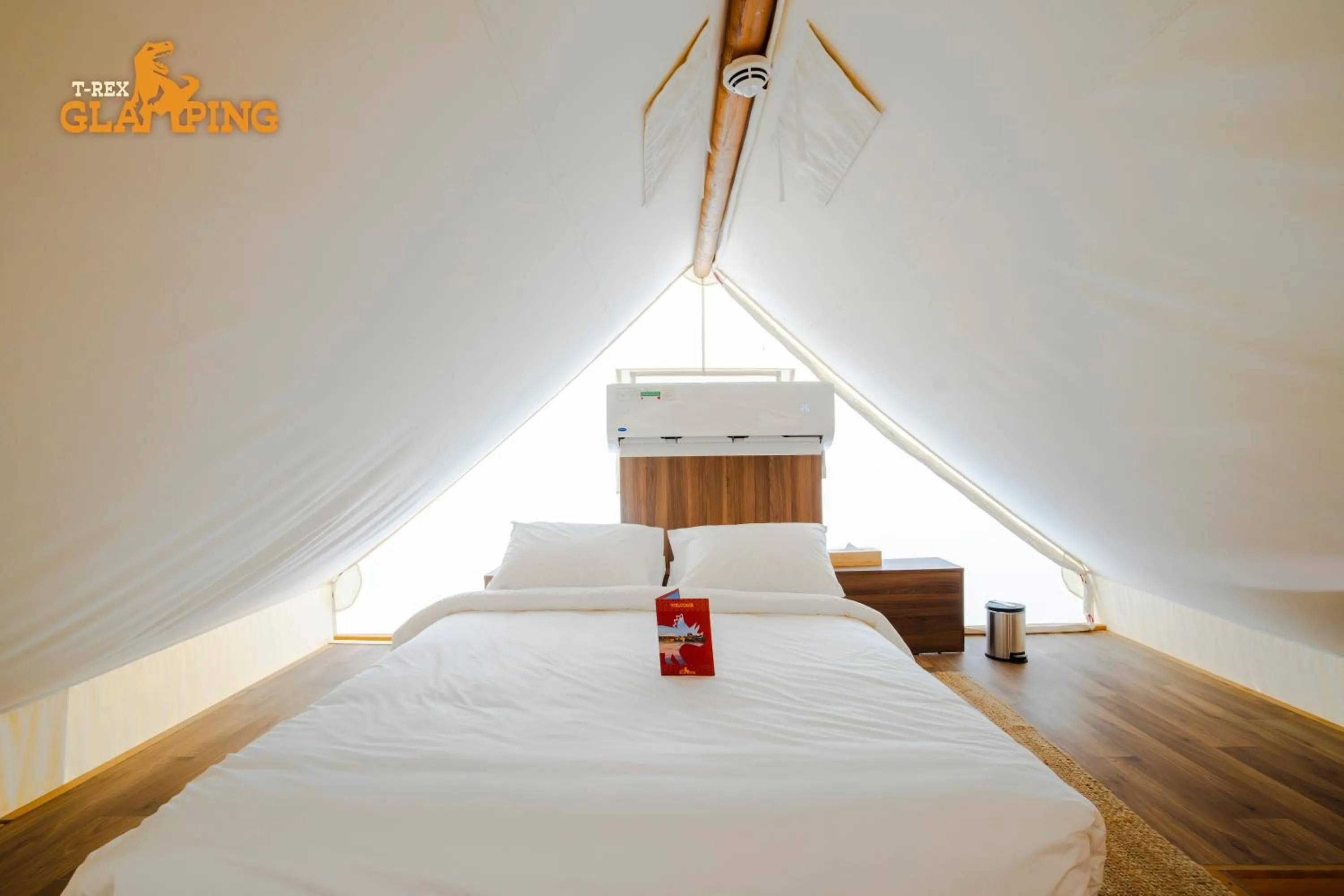 Bed in T-Rex Glamping, Including Free Access to Dubai Parks and Resorts