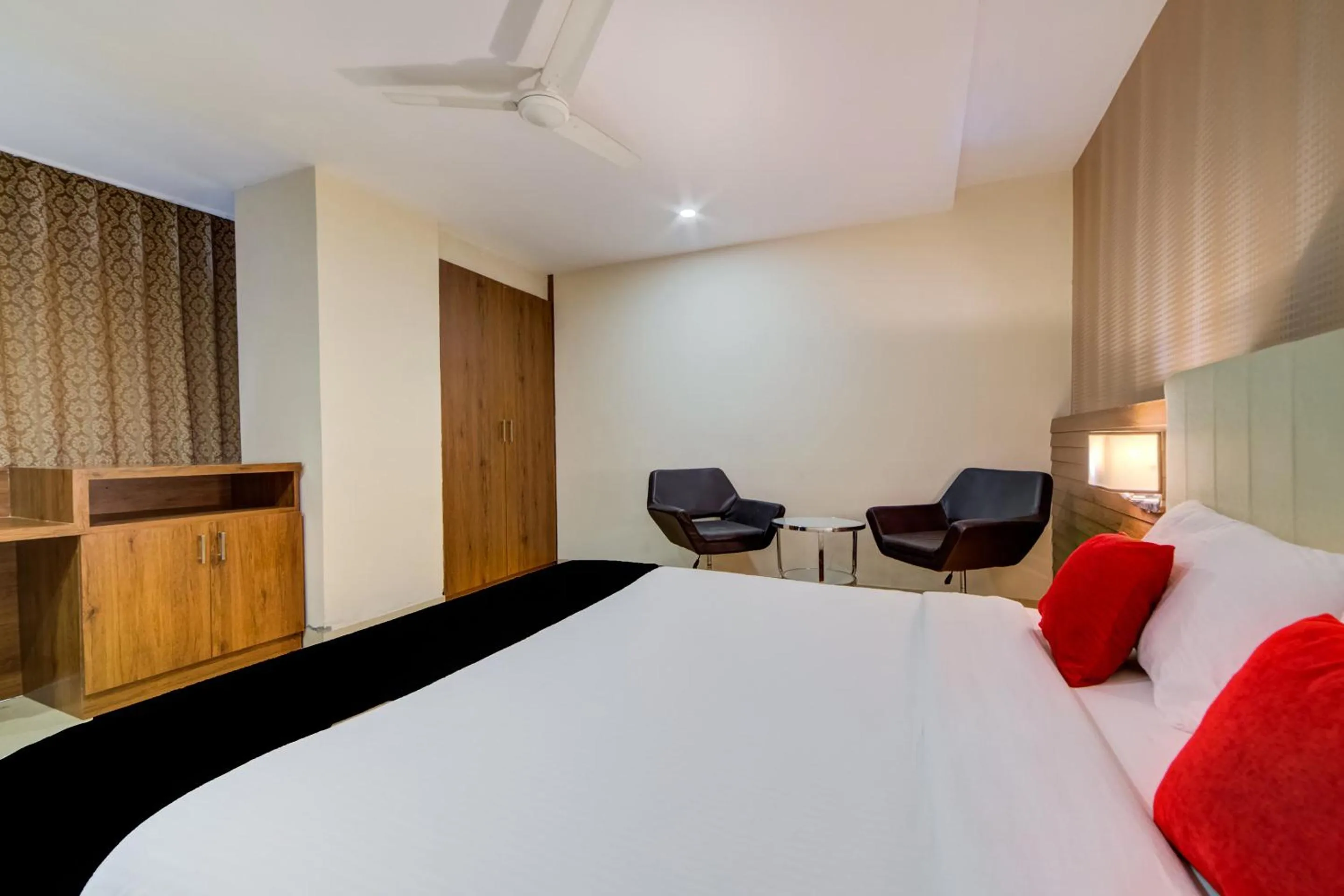 Collection O Millennium Grand