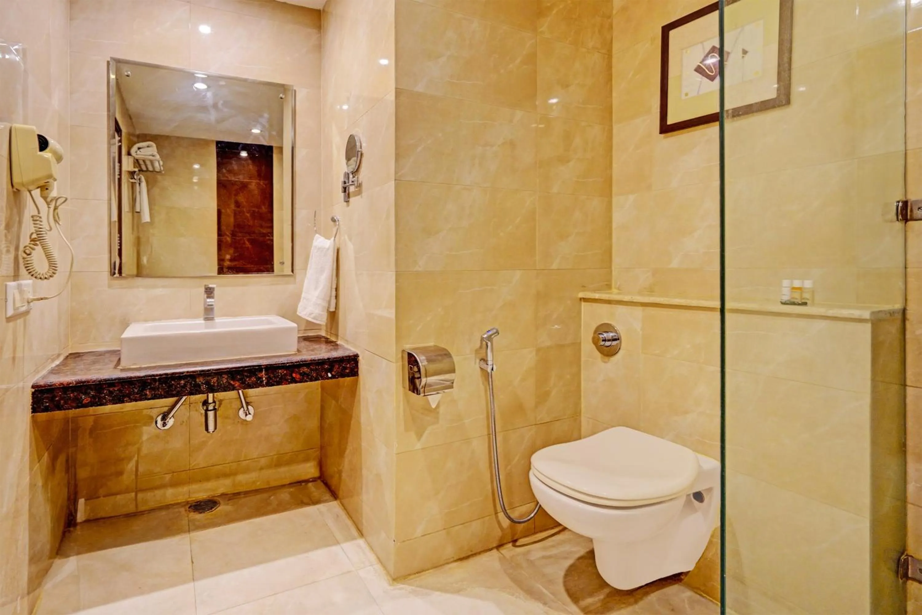 Bedroom in Super Townhouse OAK Hotel City Mark Gurgaon