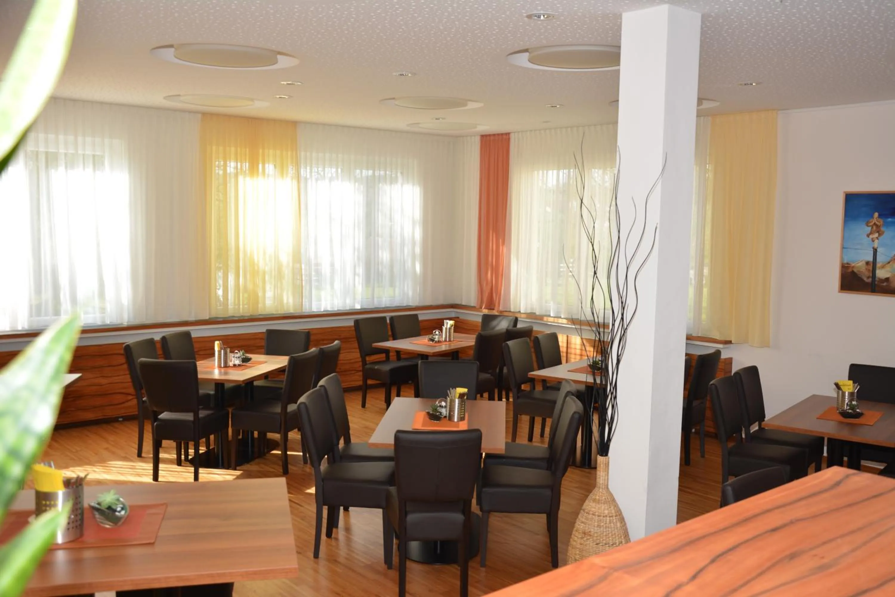 Restaurant/places to eat in Hotel Waldheimat