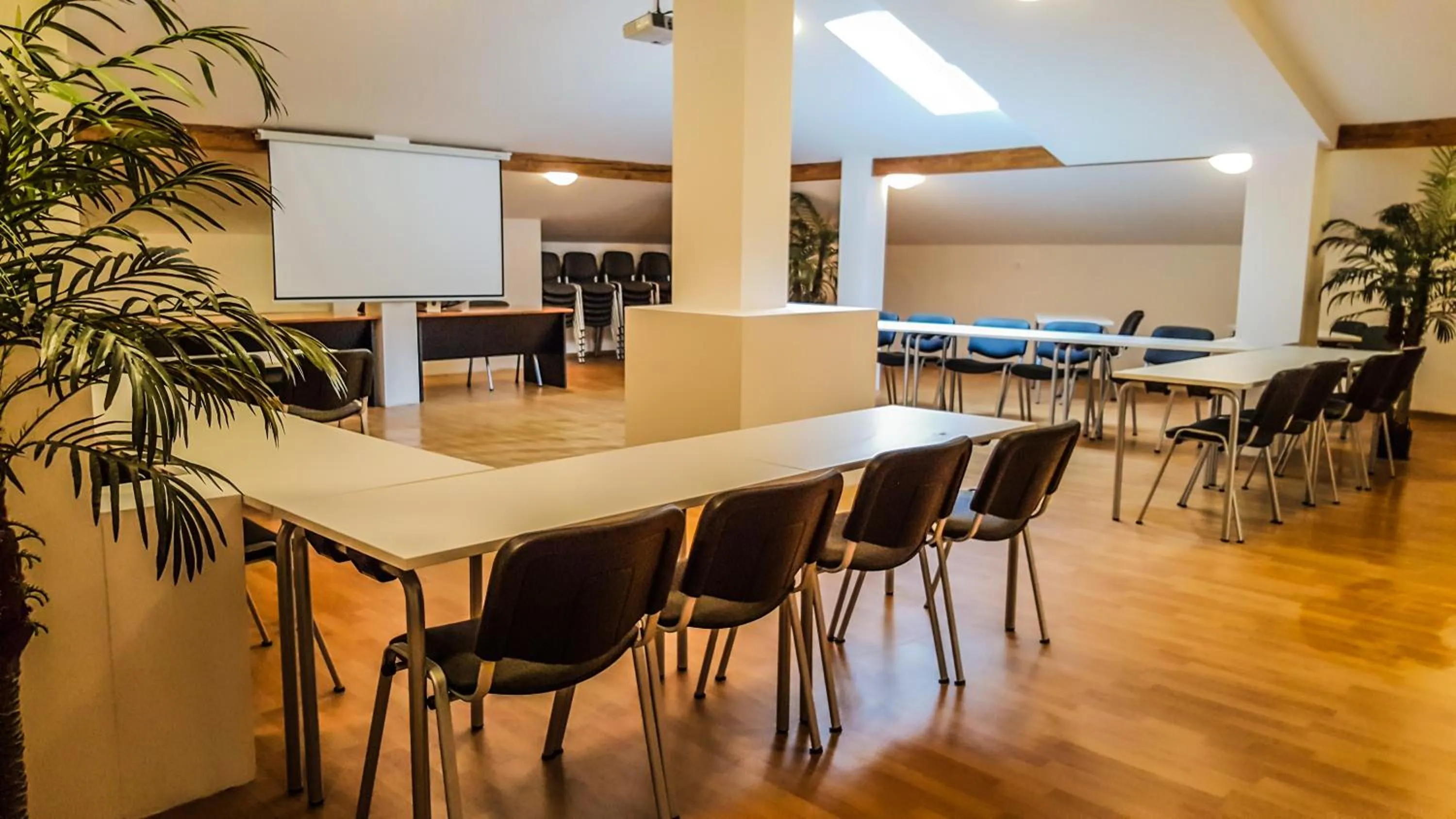 Meeting/conference room in Hotel Lavender - Oleander Resort