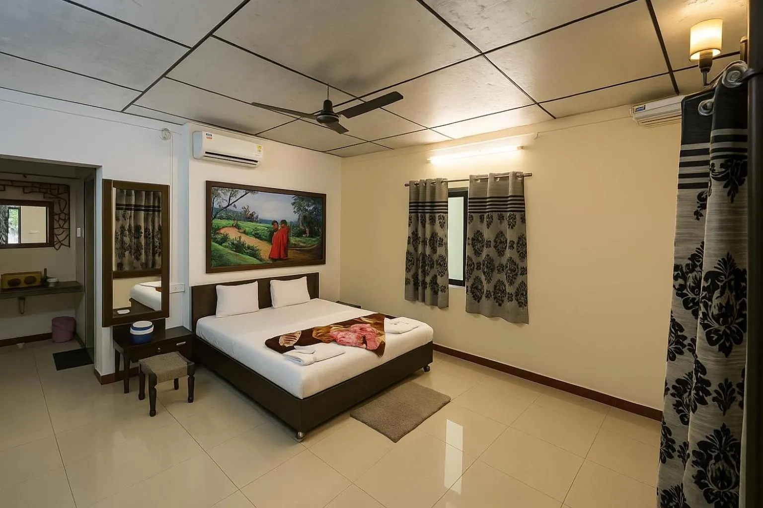 Bed in The Wilds Villa Gir Jungle Stay with Swimming Pool