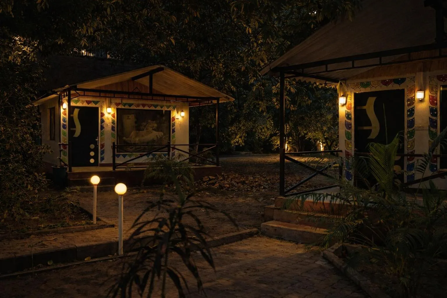 Property building in The Wilds Villa Gir Jungle Stay with Swimming Pool