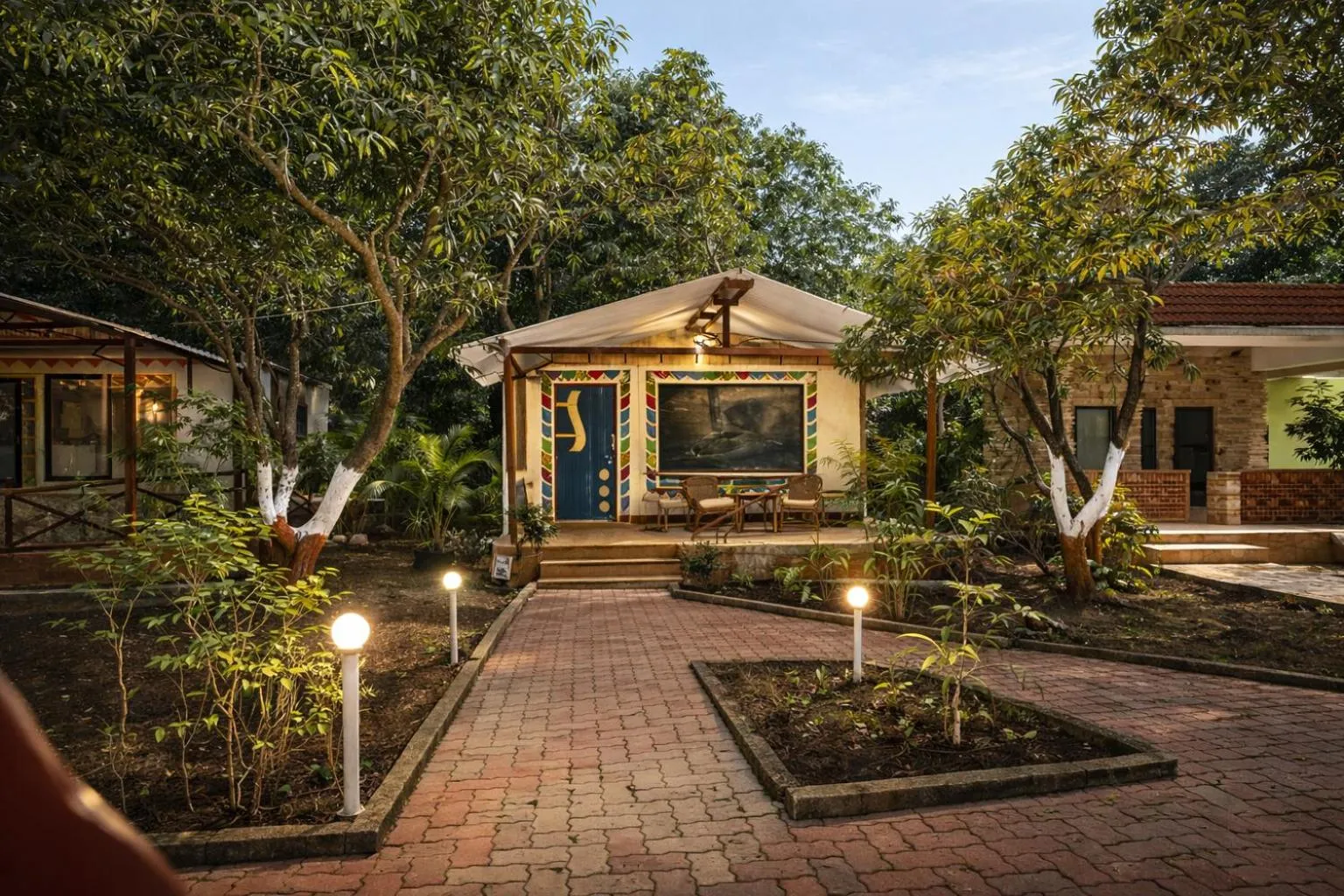 Property building in The Wilds Villa Gir Jungle Stay with Swimming Pool