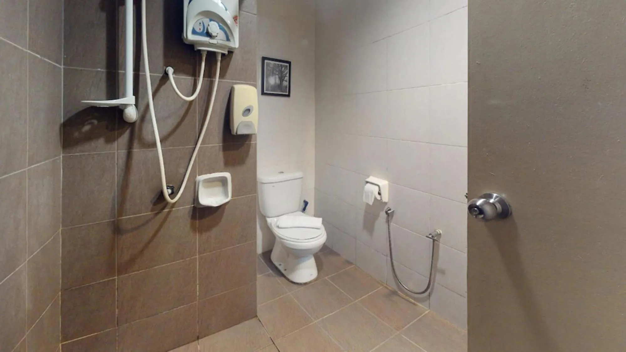 Toilet in Hotel Sayang