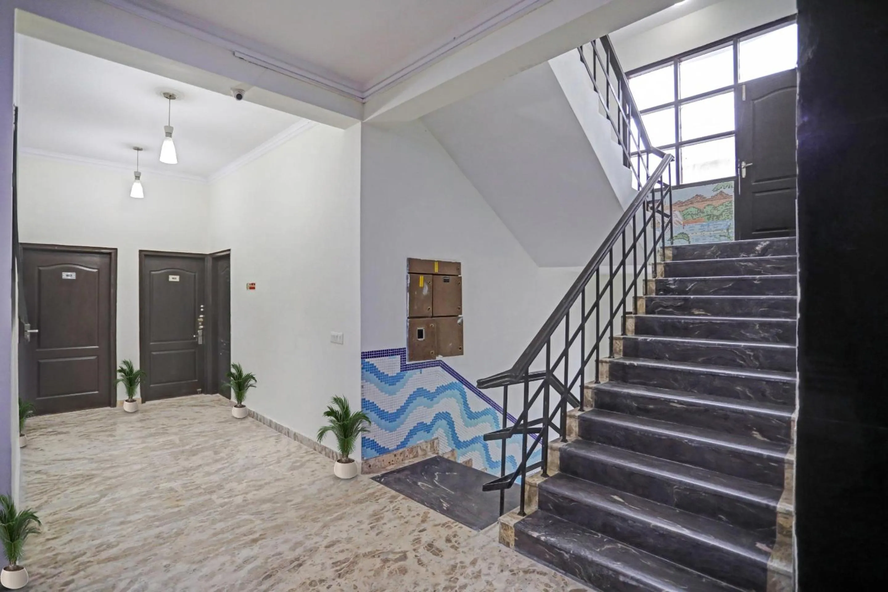 Lobby or reception in Townhouse The Premier View Near ISKCON Temple Noida