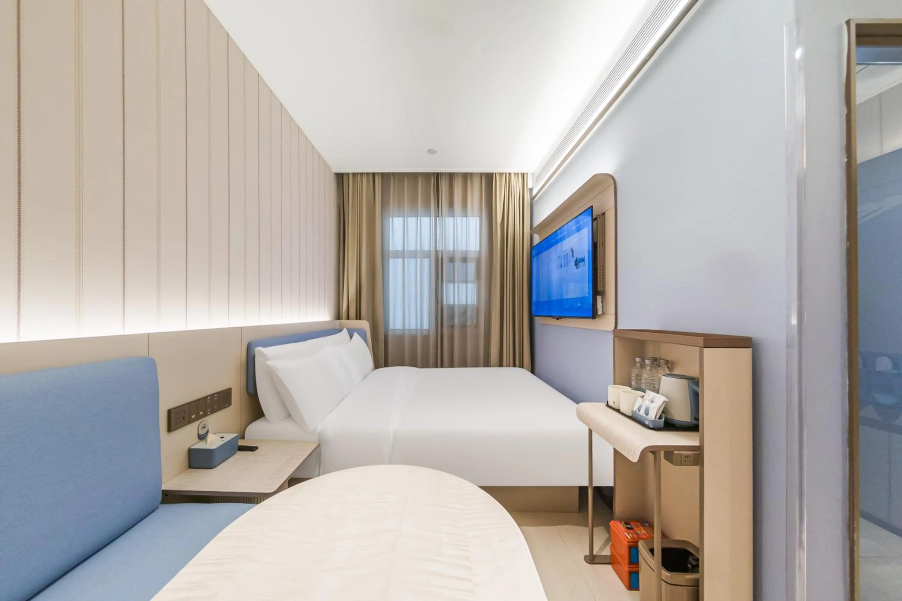 Bedroom, Bed in Hanting Hotel Beijing Shangdi Center