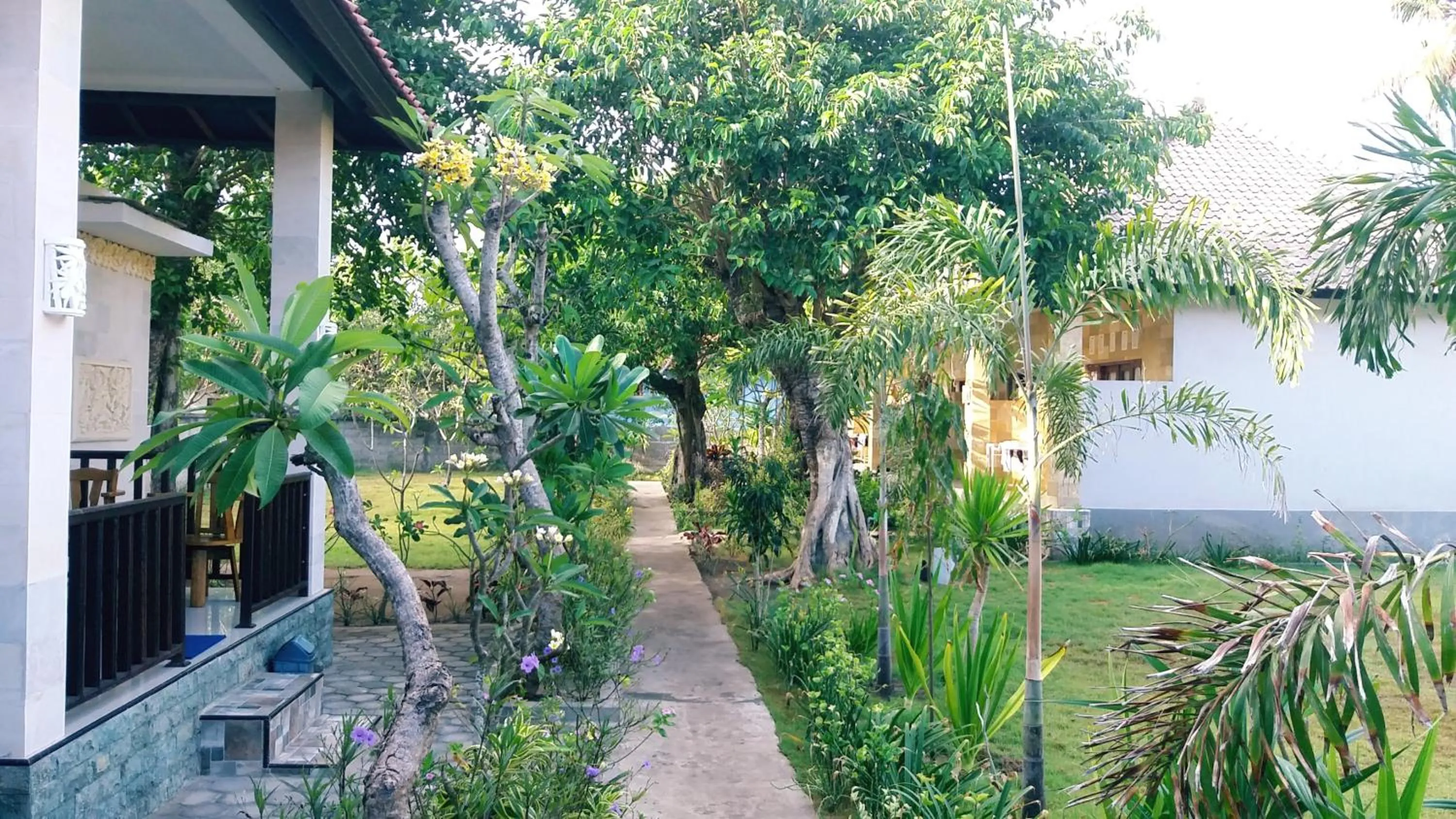 Garden view in Bunutbali Villas88