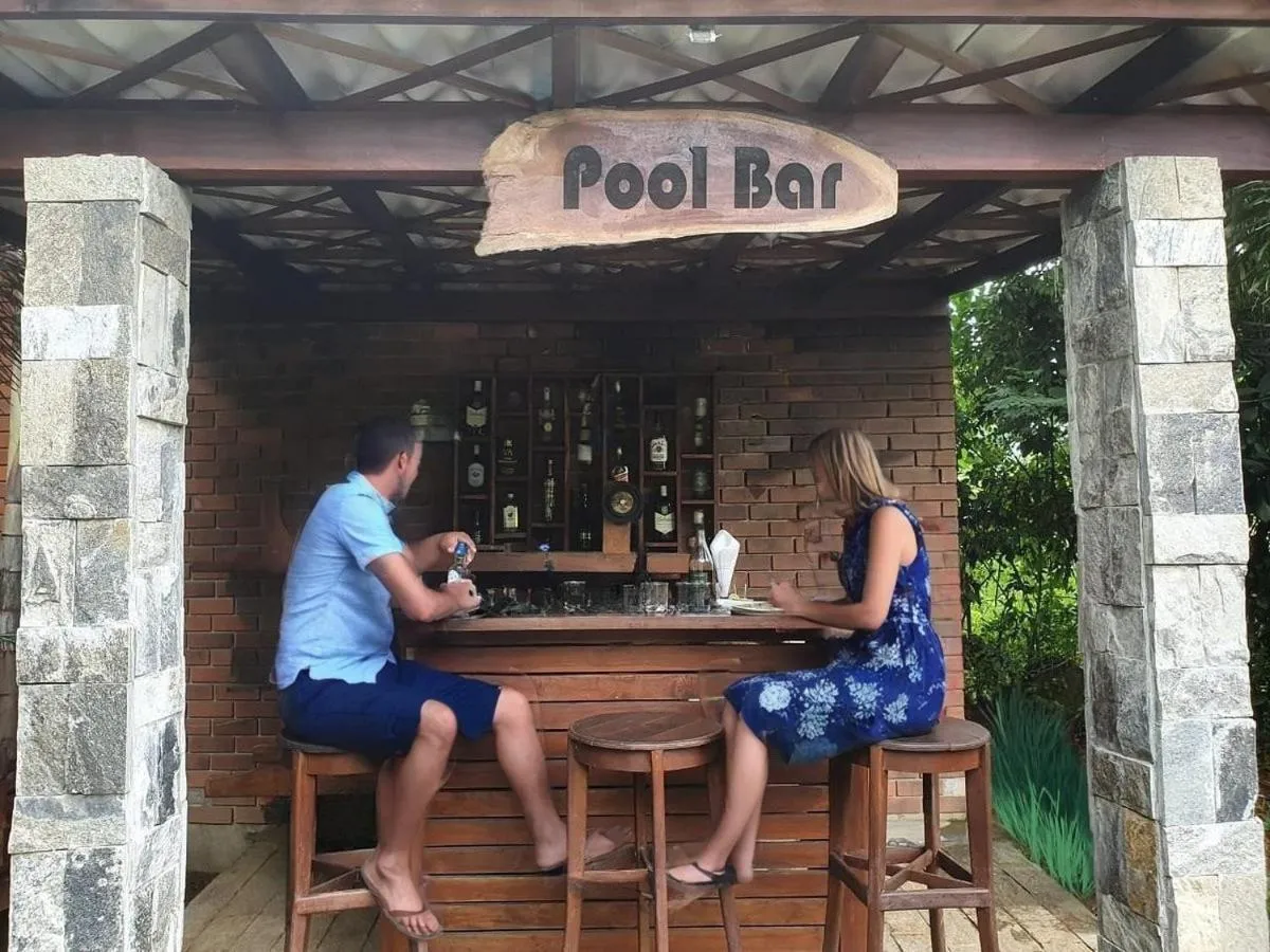 Food and drinks in Garcinia Leaf