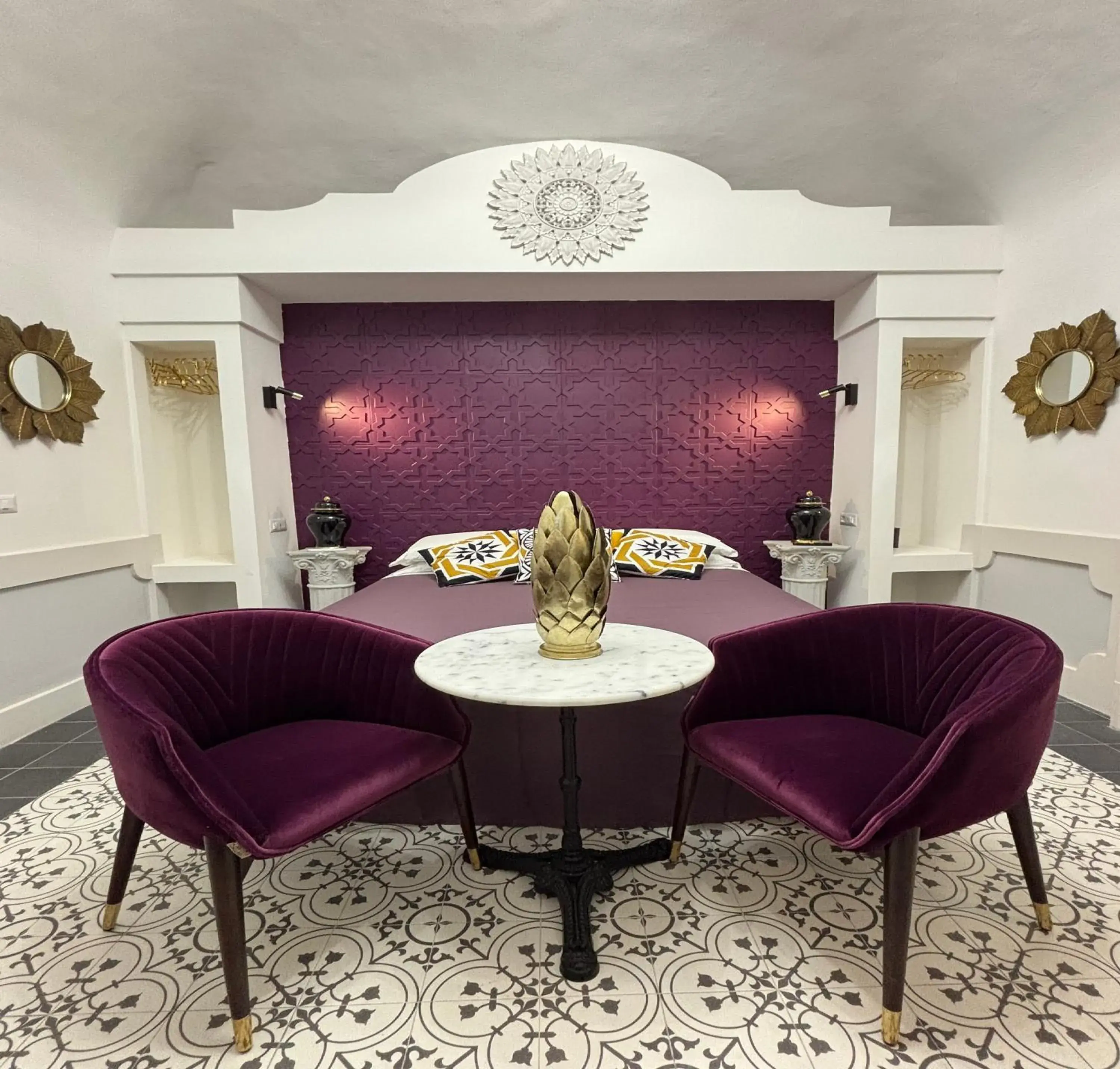 Deluxe Suite with Spa Bath in MoREsco Deluxe Suite with Spa Bath in MoREsco