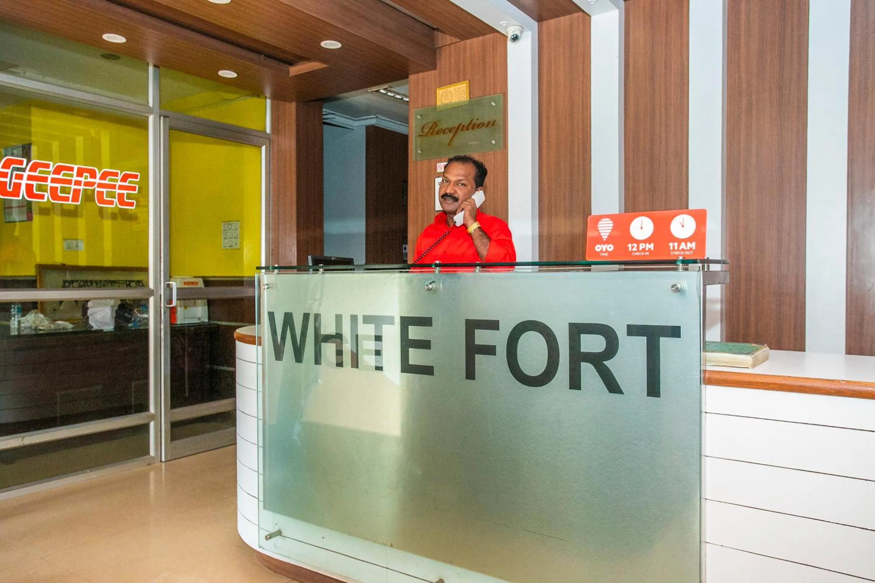 Lobby or reception in Hotel O White Fort Near Lalbagh Botanical Garden