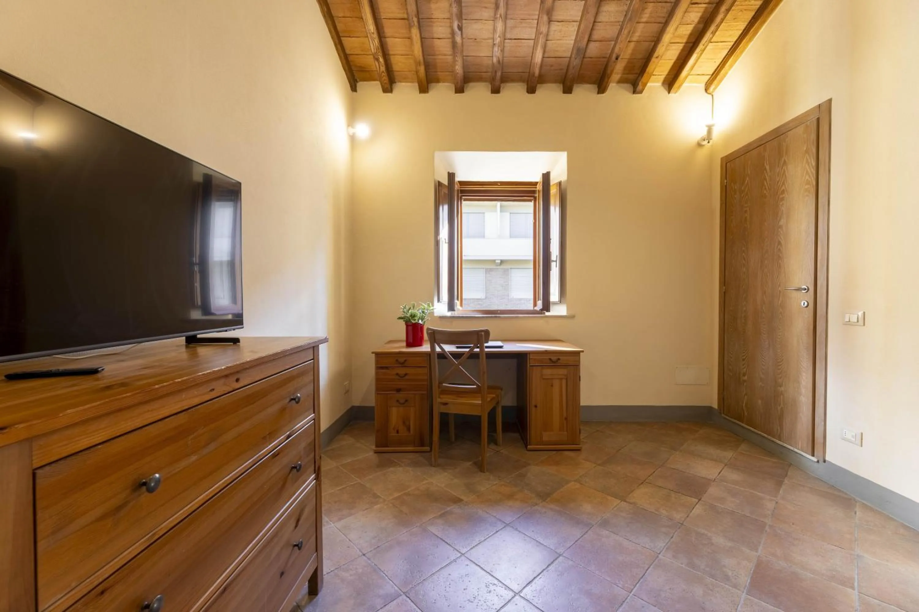 TV and multimedia in Villa Montarioso