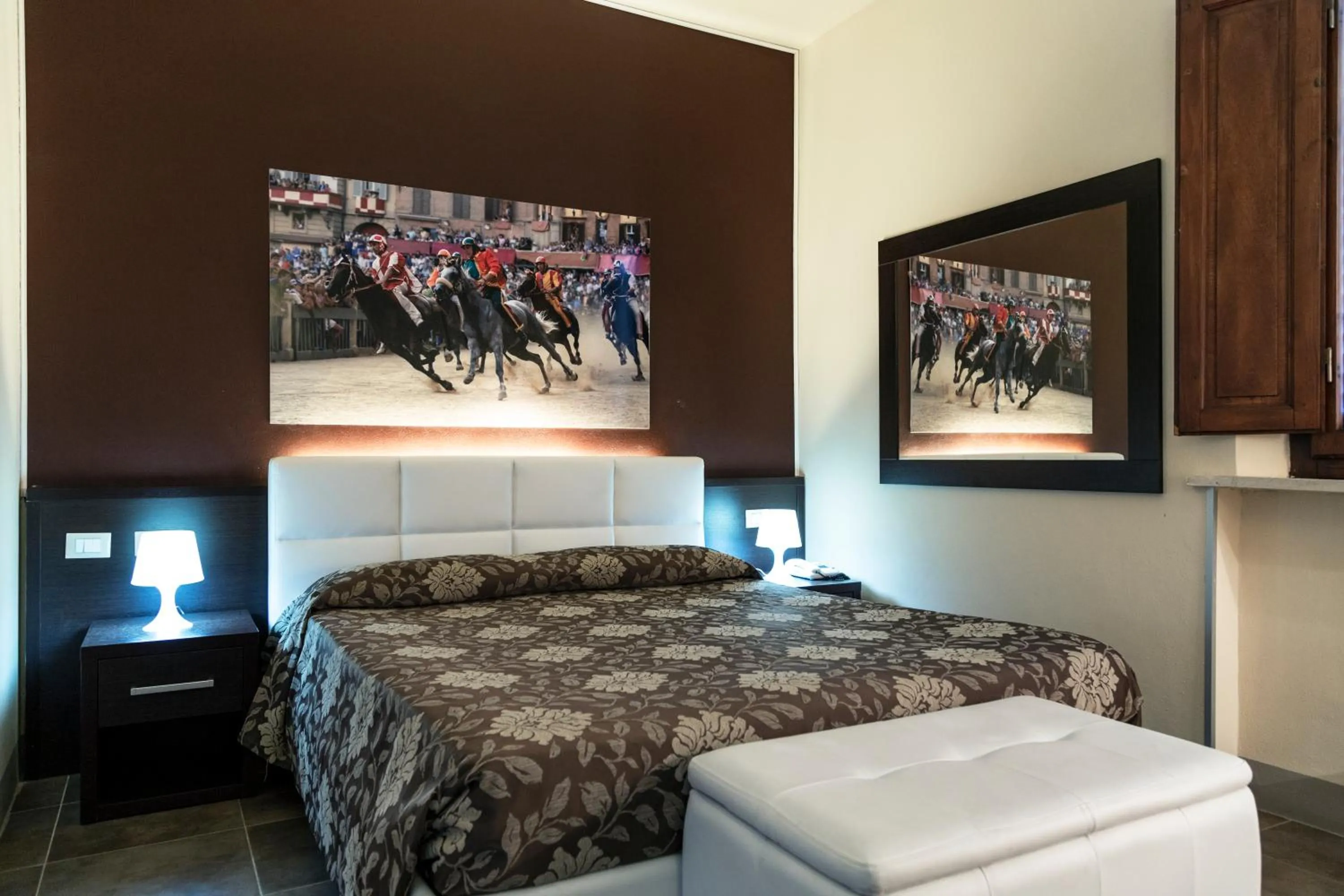 Bed in Villa Montarioso