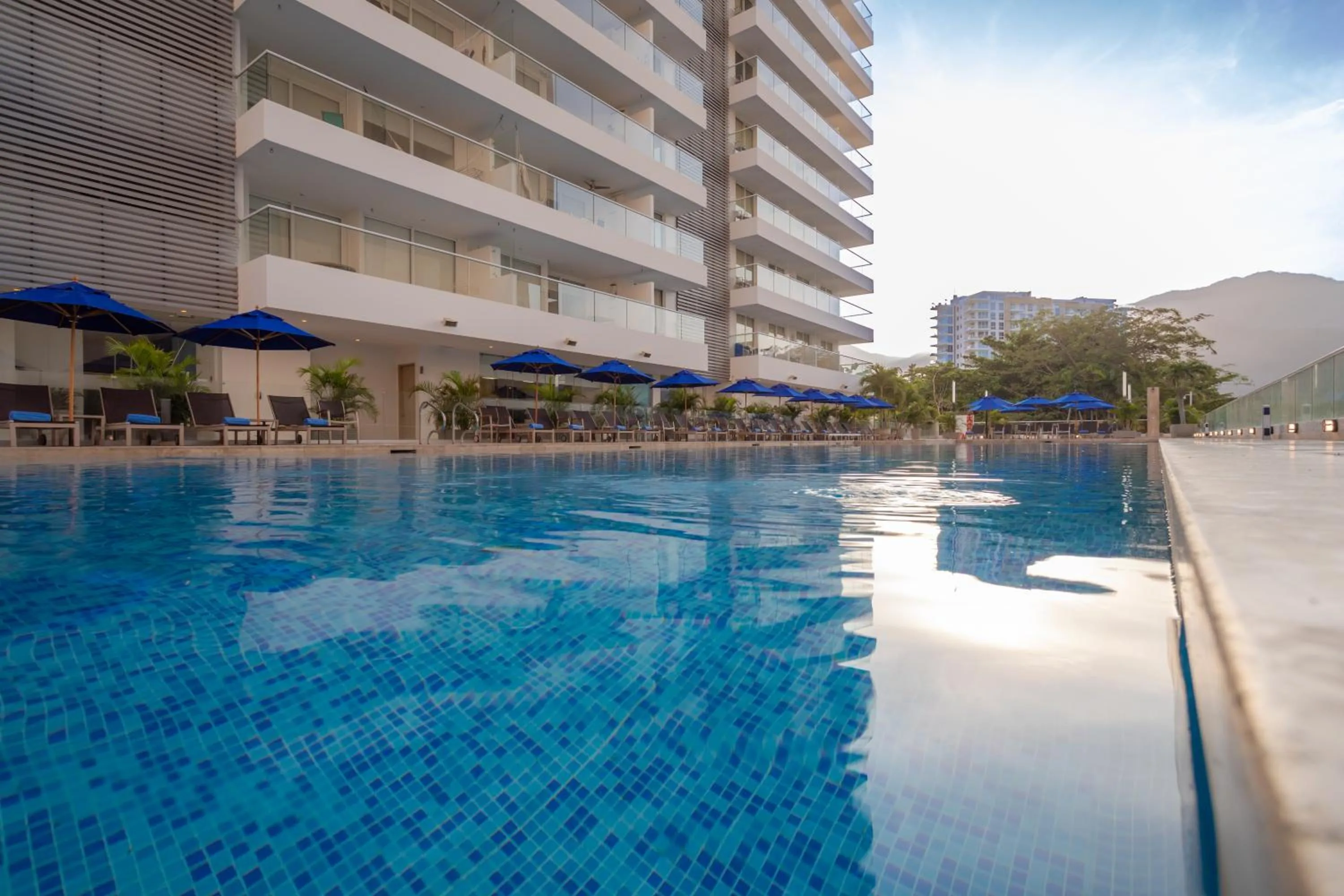 Swimming pool in Mercure Santa Marta Emile