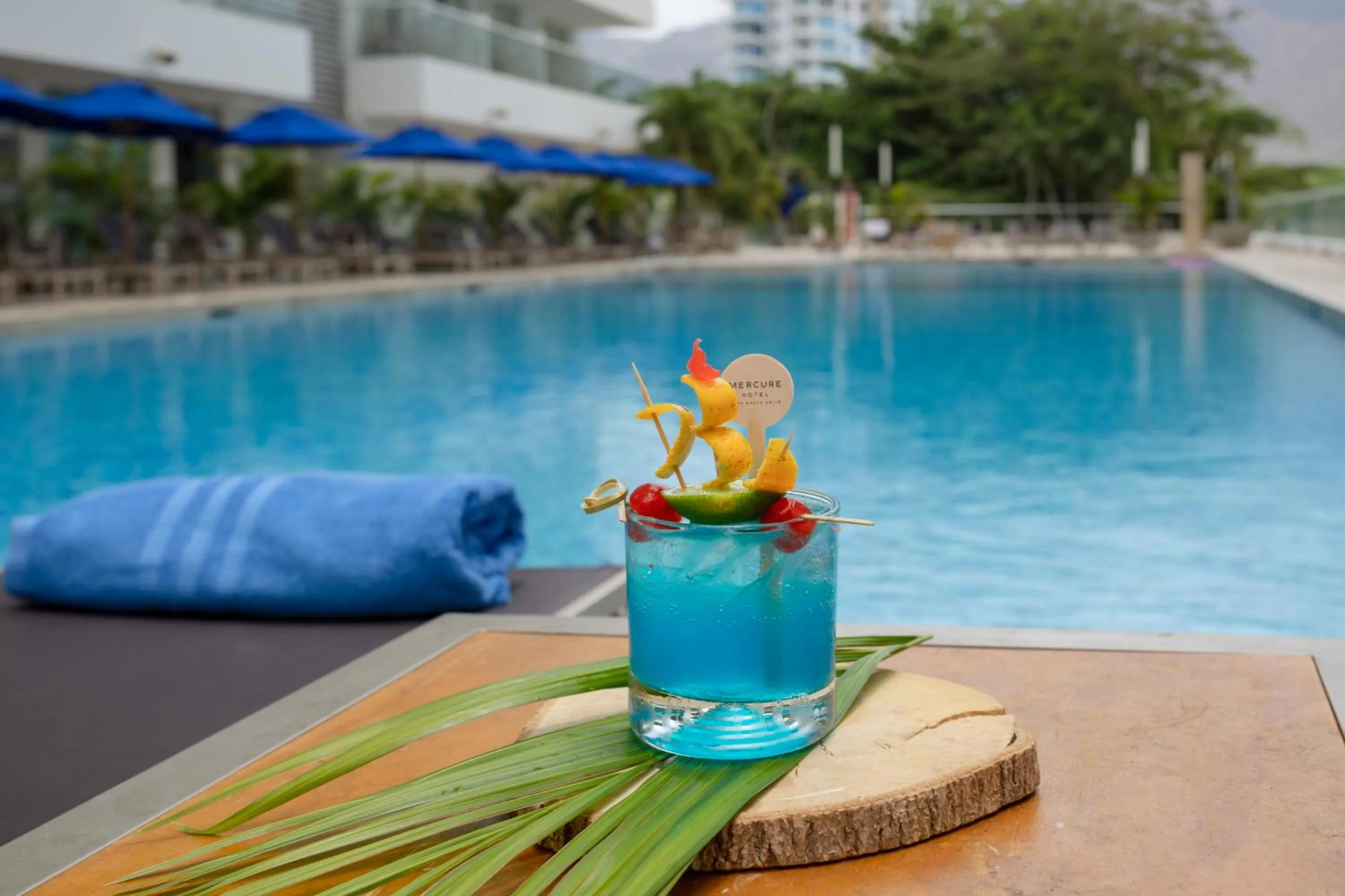 Food and drinks in Mercure Santa Marta Emile