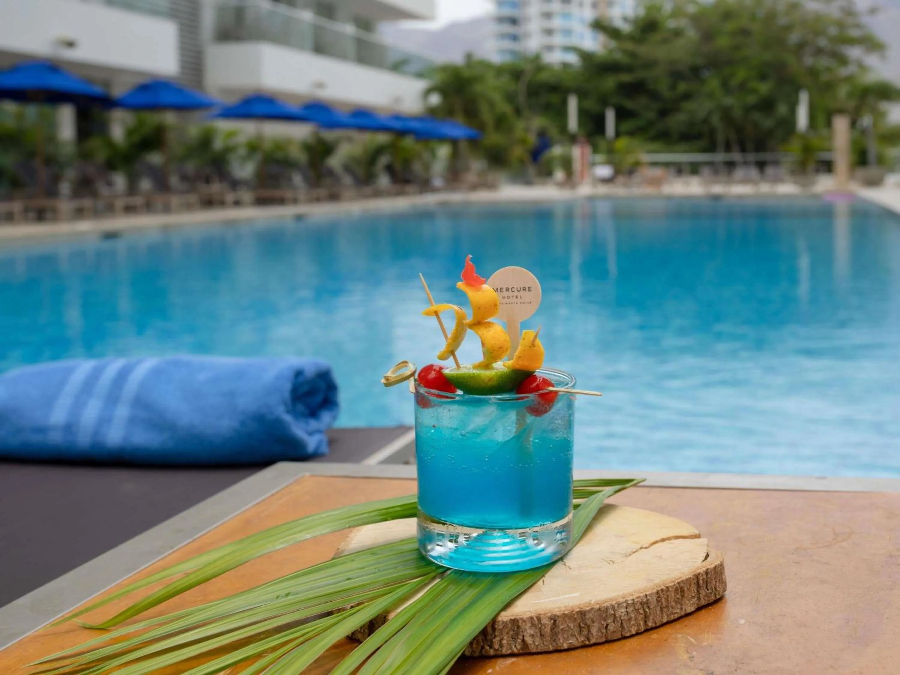 Lounge or bar in Mercure Santa Marta Emile