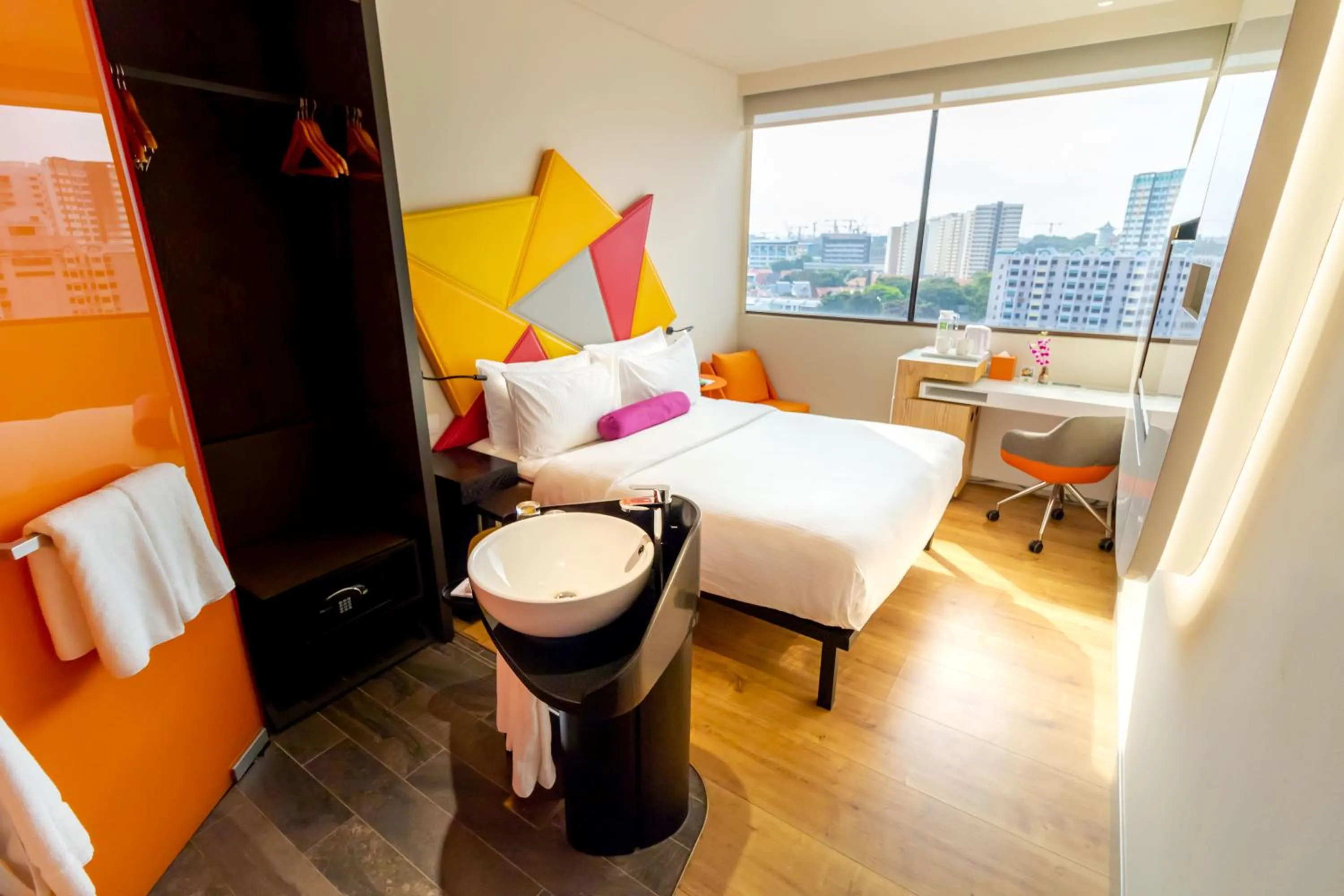 Bathroom, Bed in Ibis Styles Singapore On Macpherson