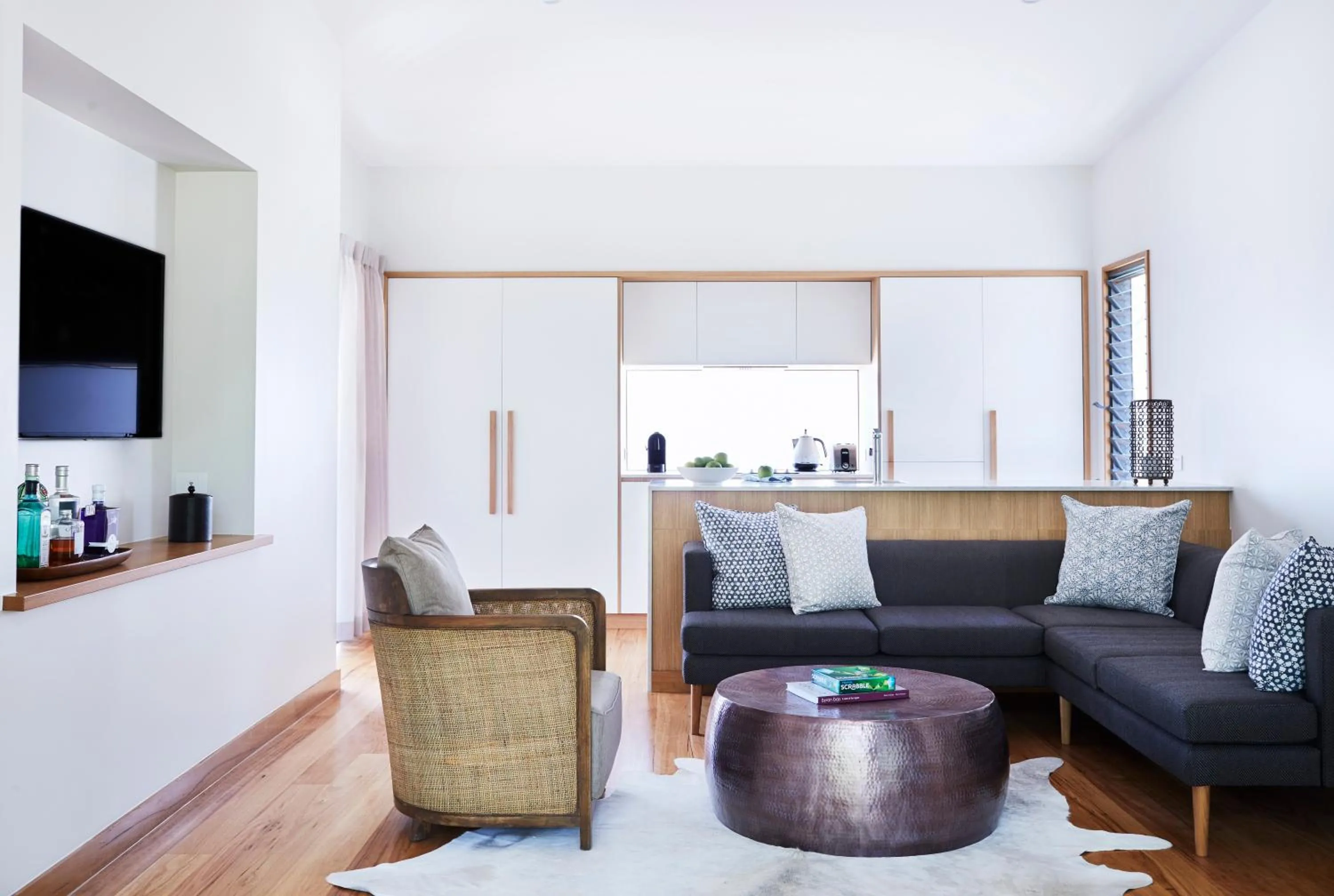 Living room in Elements Of Byron