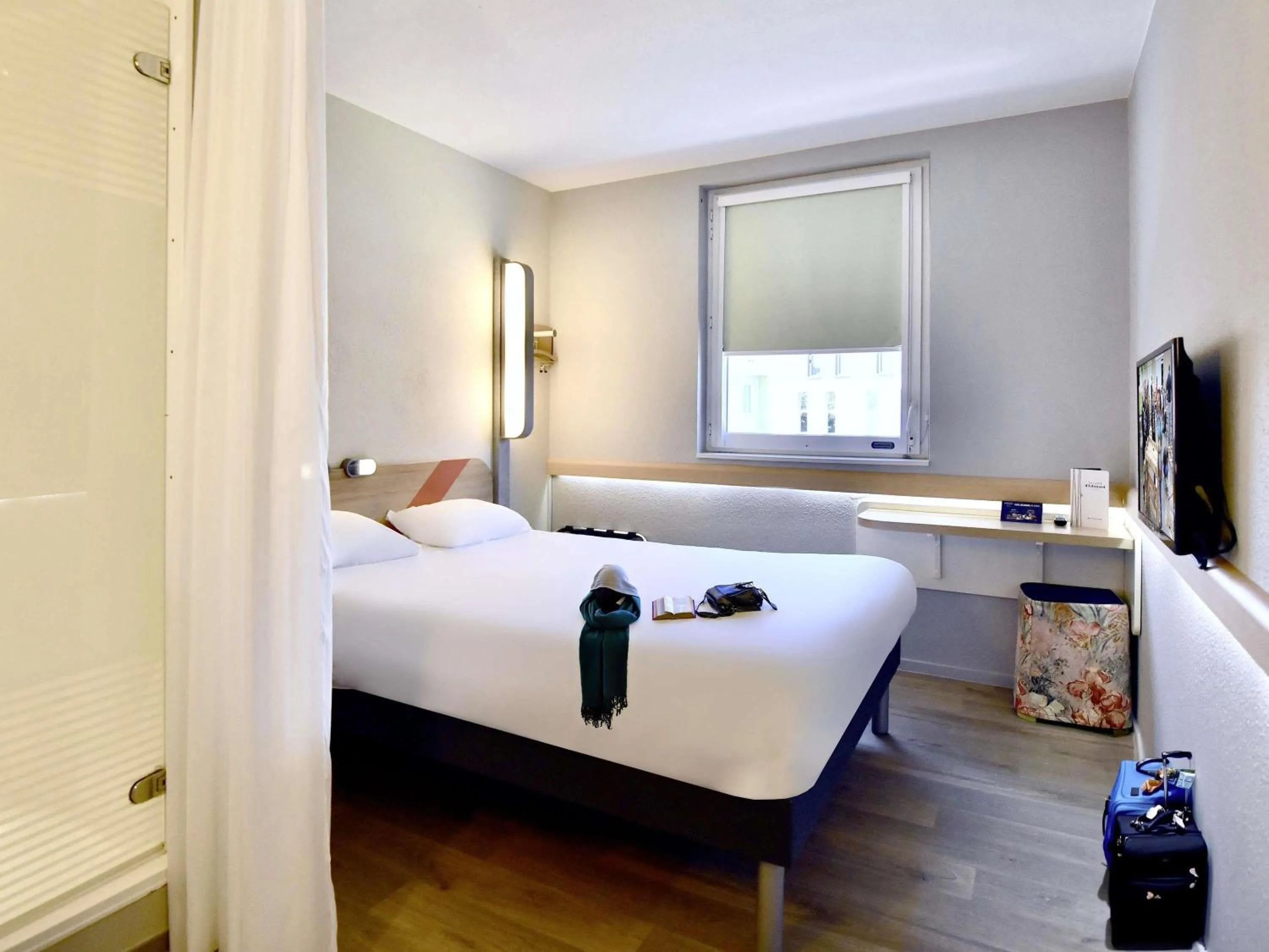 Bedroom, Bed in Ibis Budget Nantes Rezé Aéroport