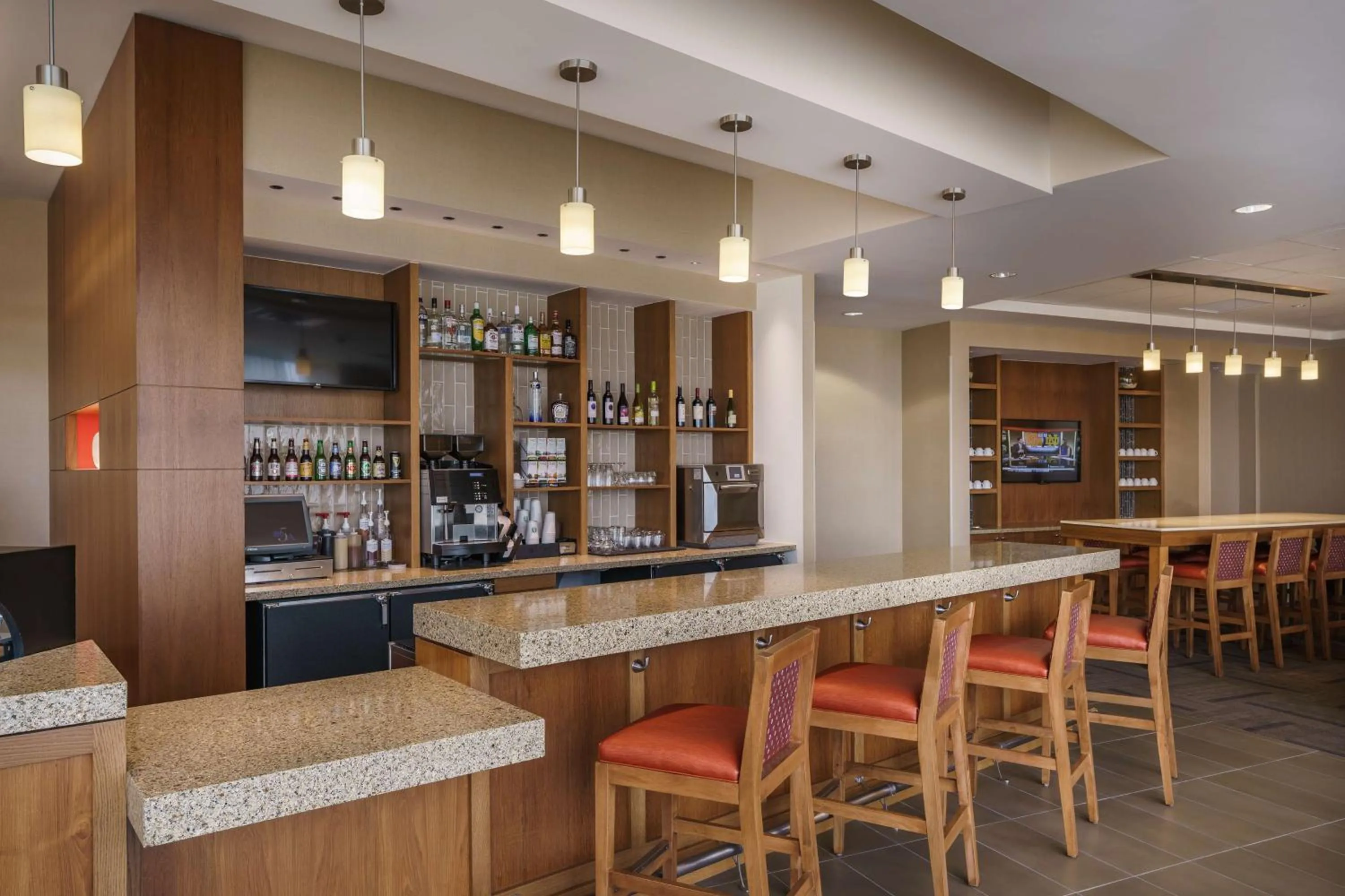 Lounge or bar in Hyatt Place Houston Galleria