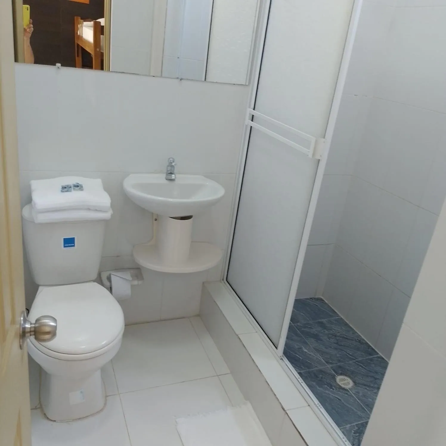 Shower in Hotel Boutique High Park