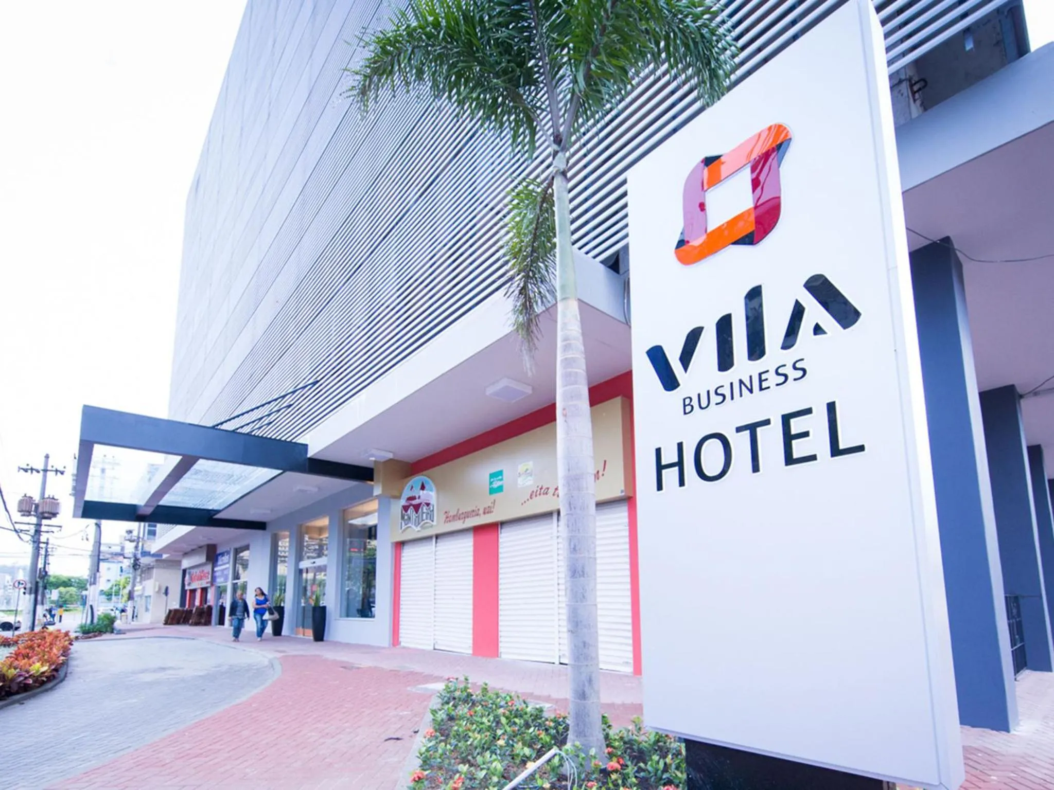 Facade/entrance in Vila Business Hotel