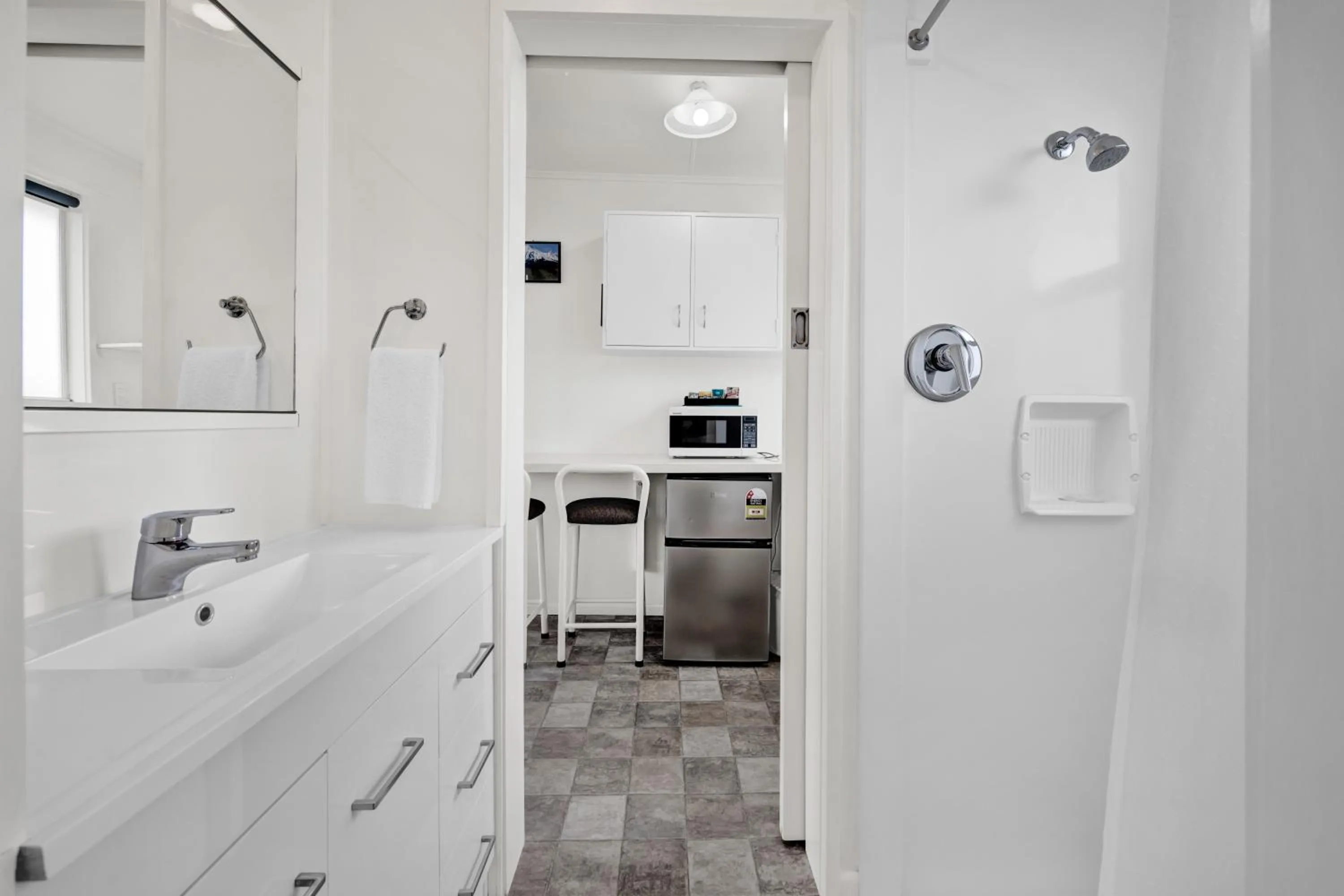 Bathroom in Avon Motel