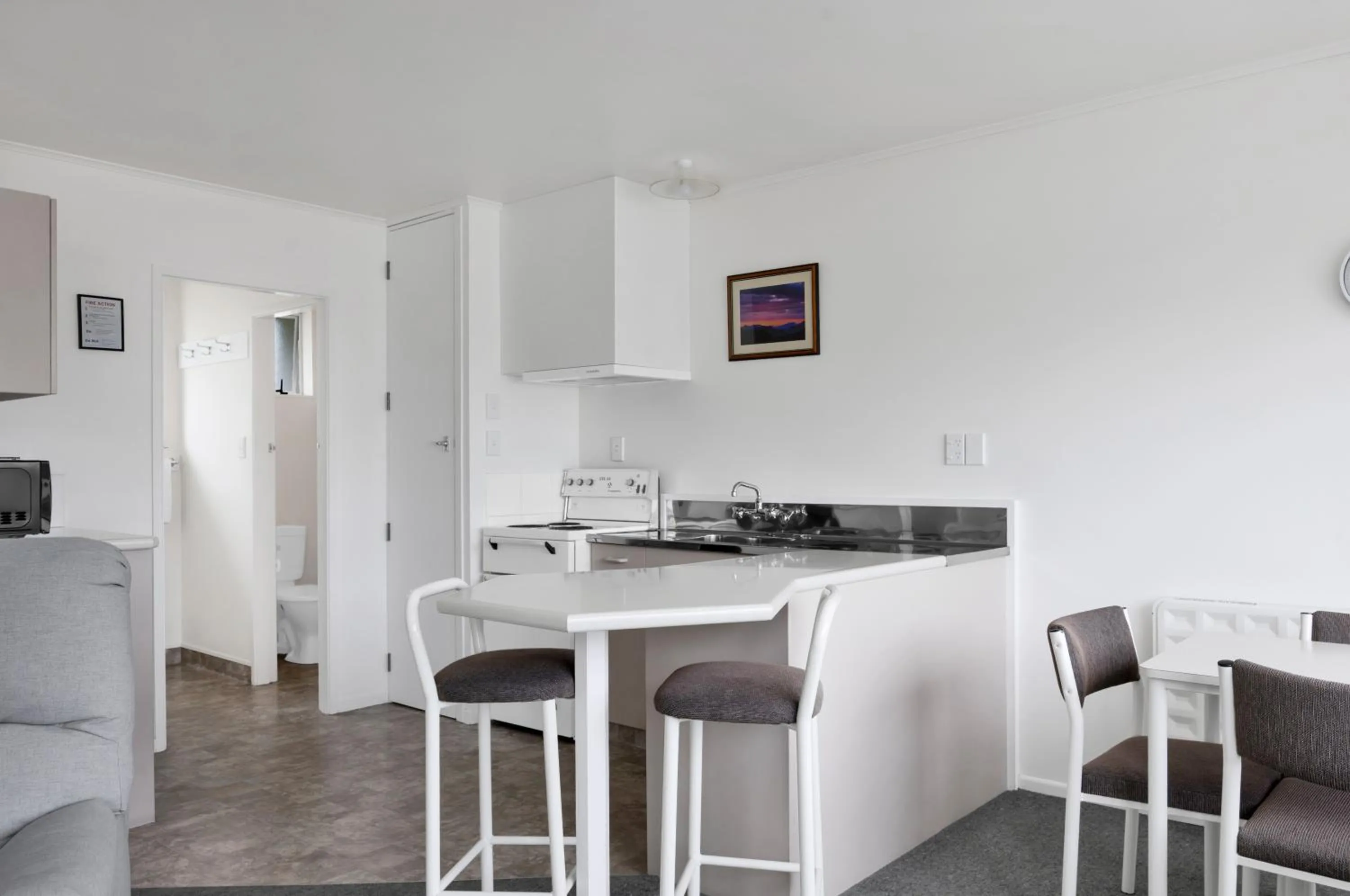 kitchen in Avon Motel