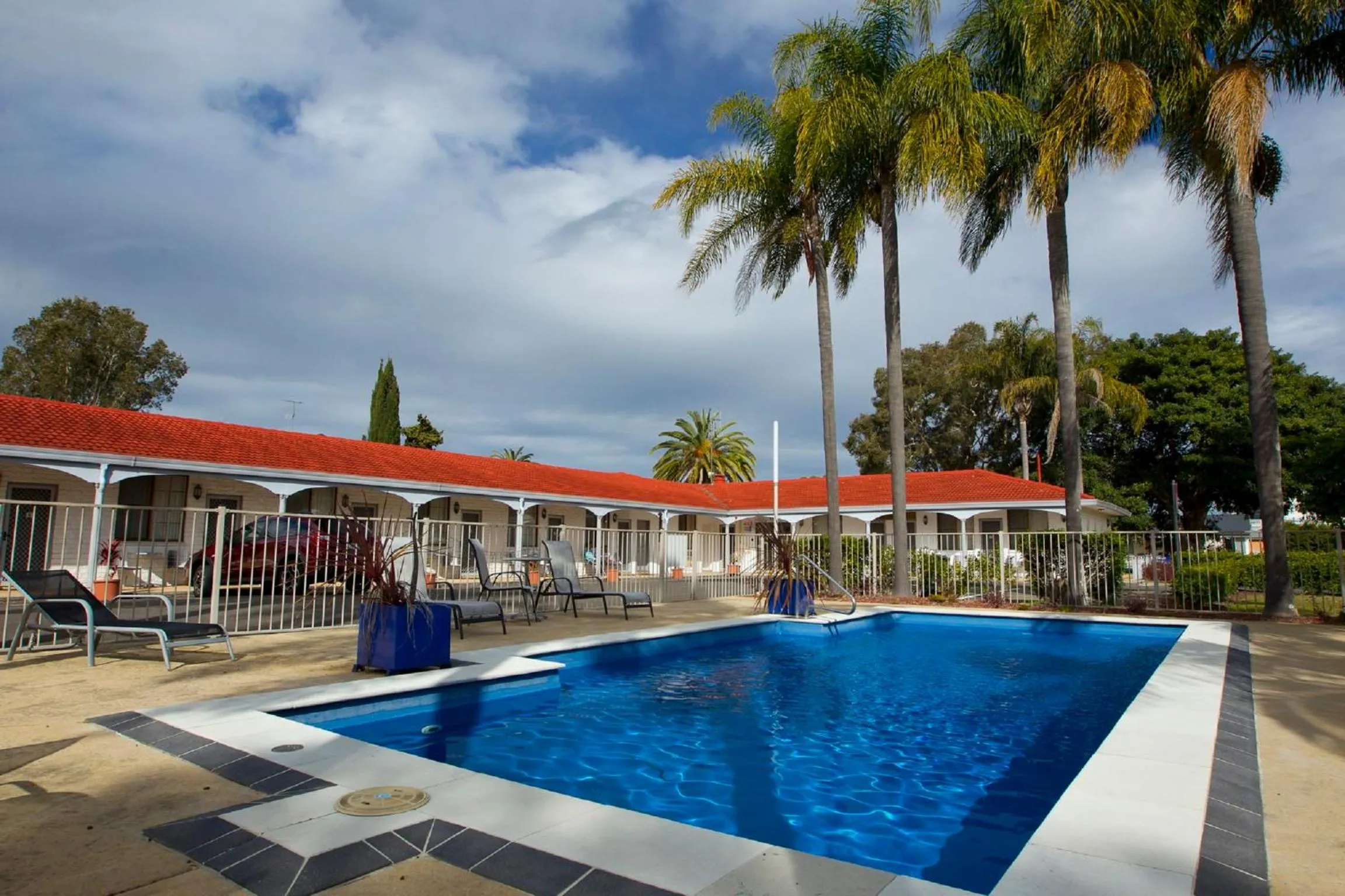 Swimming pool in Tuncurry Beach Motel