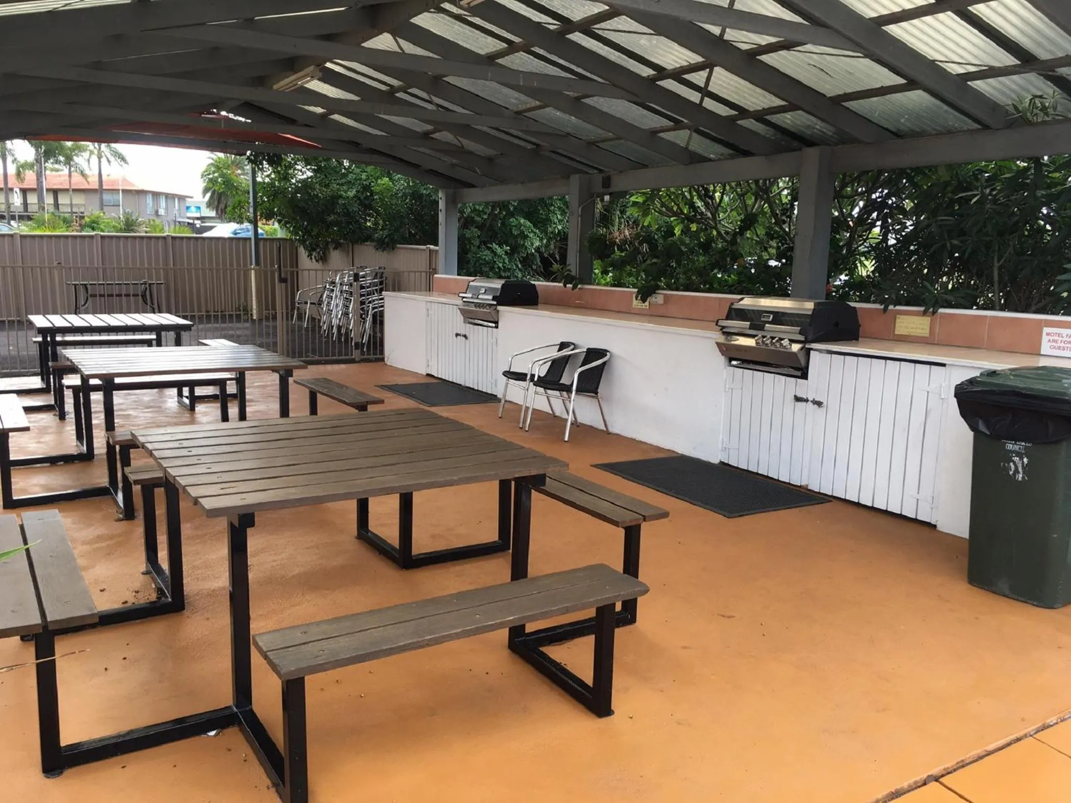 BBQ facilities in Tuncurry Beach Motel