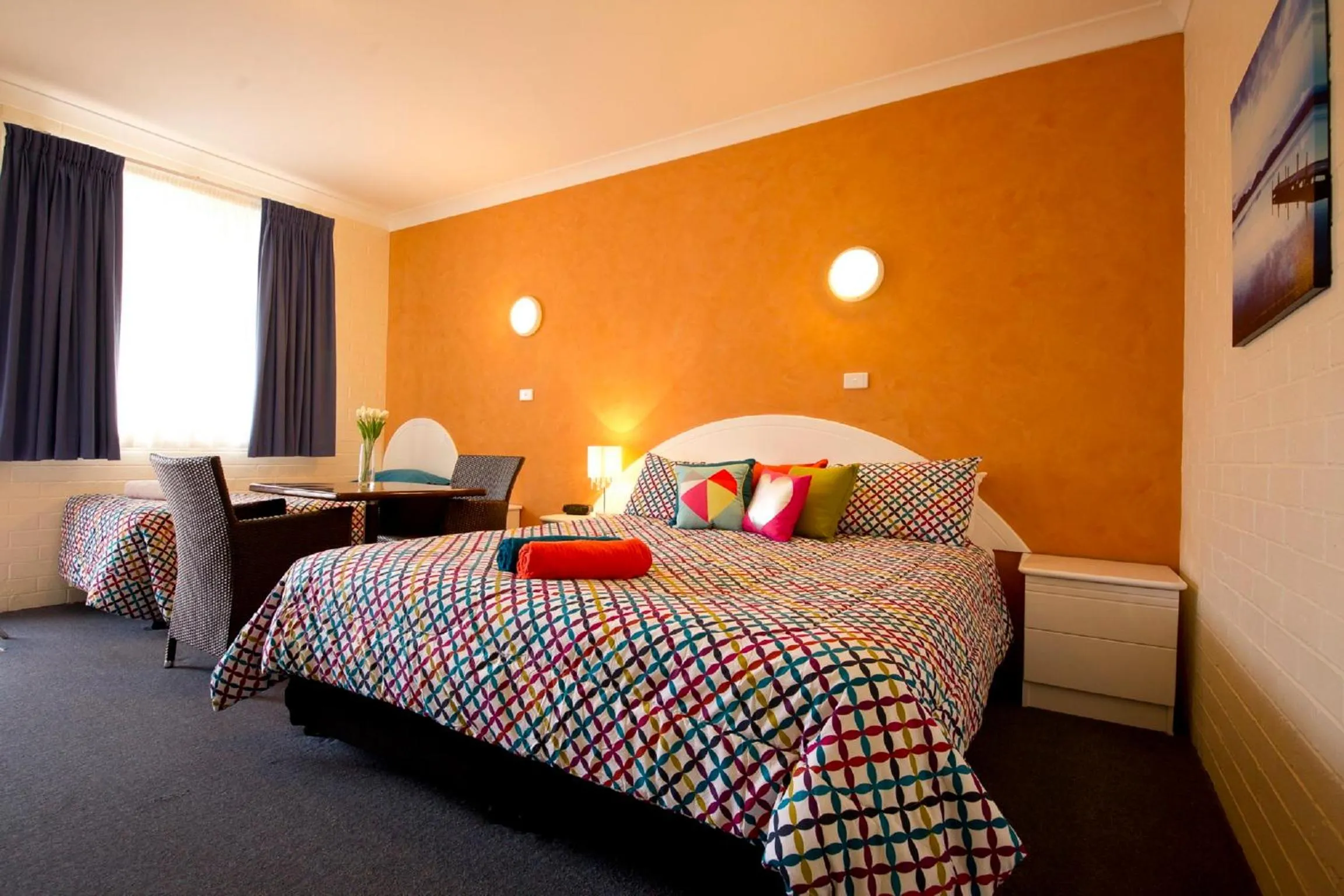 Bedroom, Bed in Tuncurry Beach Motel