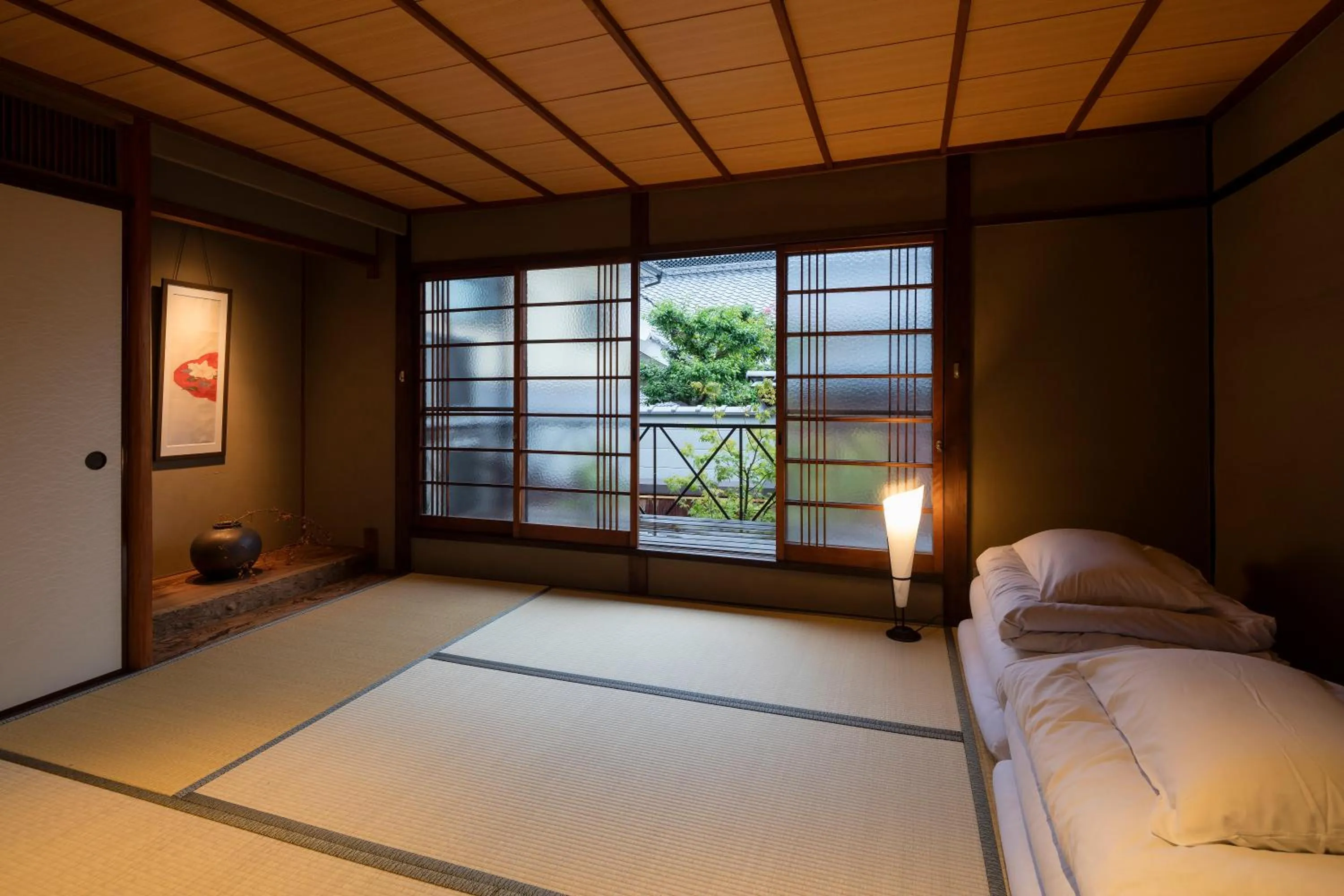 Bedroom, Bed in Tsukikusa an Machiya House