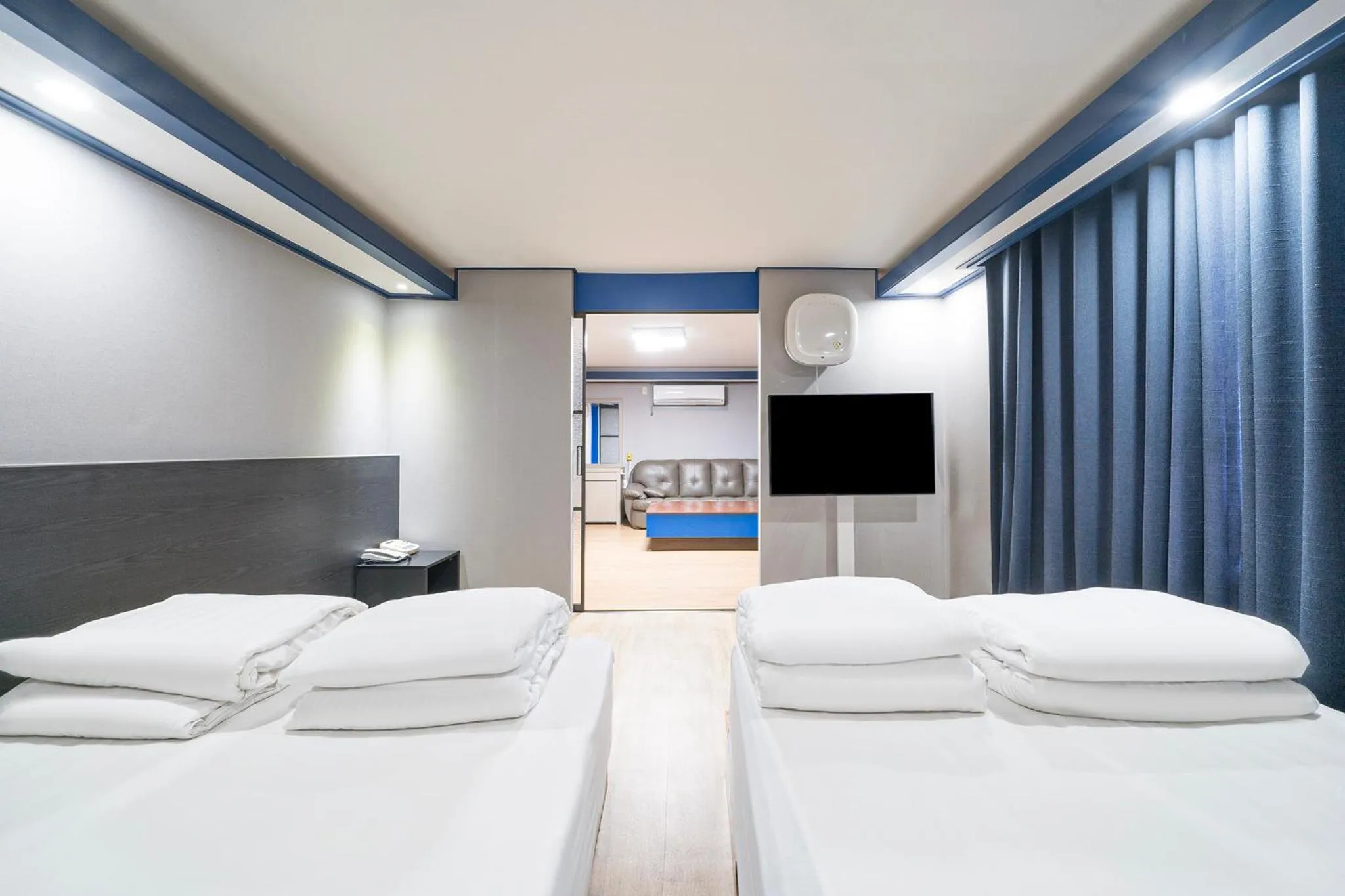 Bed in Noblesse Hotel