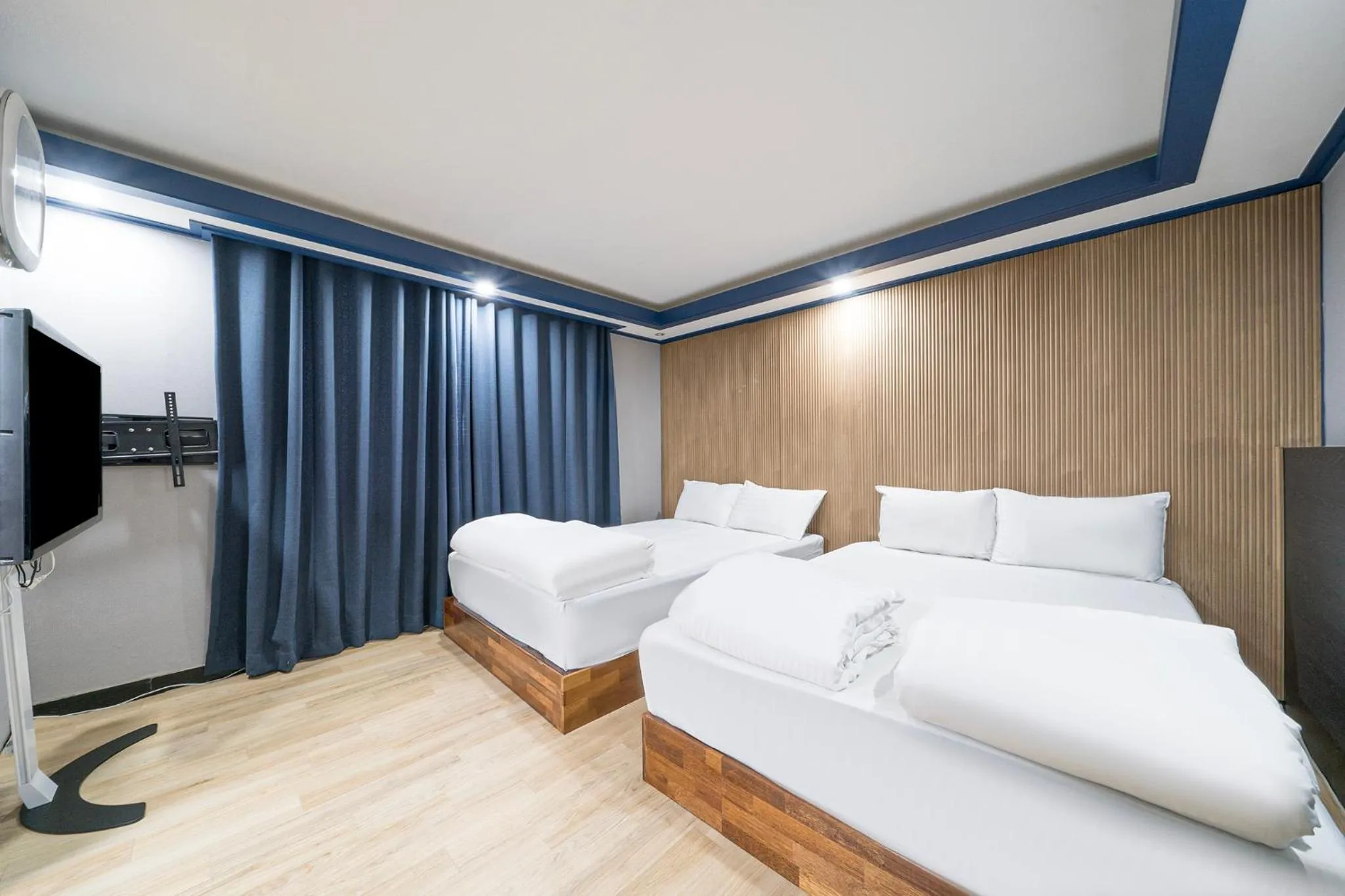 Bed in Noblesse Hotel