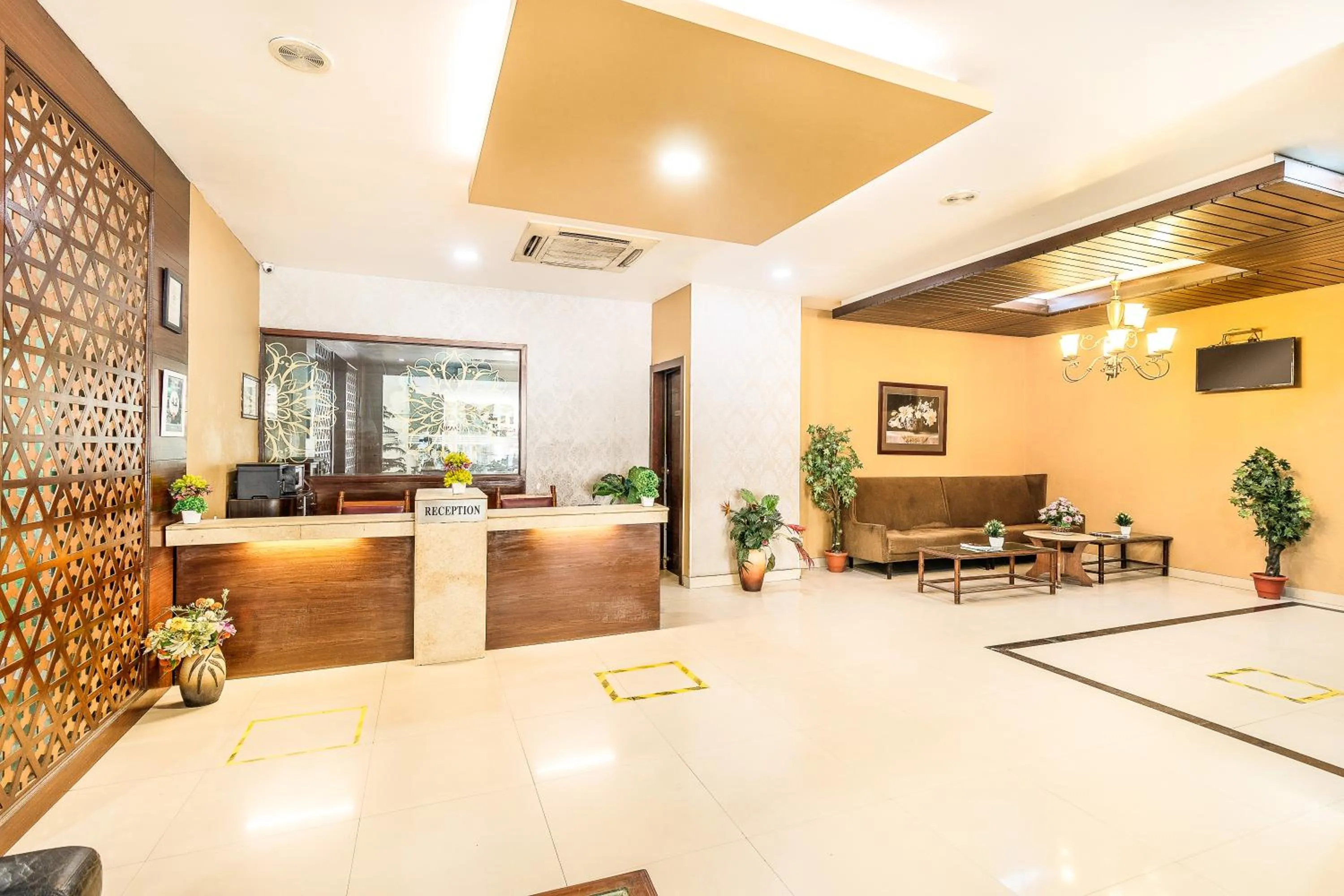 Lobby or reception in Octave Himalaya Monarch