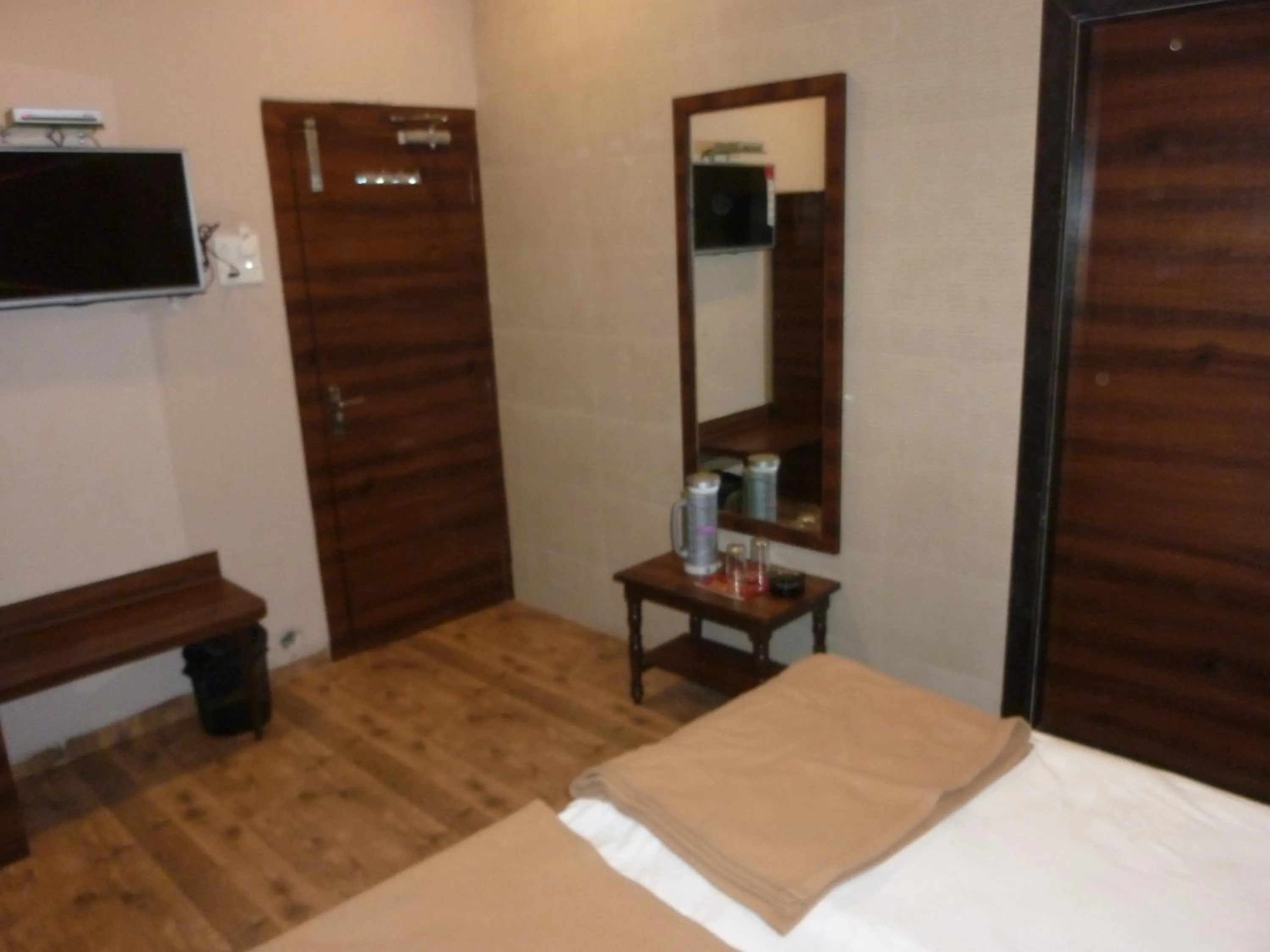 Bedroom, Bed in Hotel Regal Palace