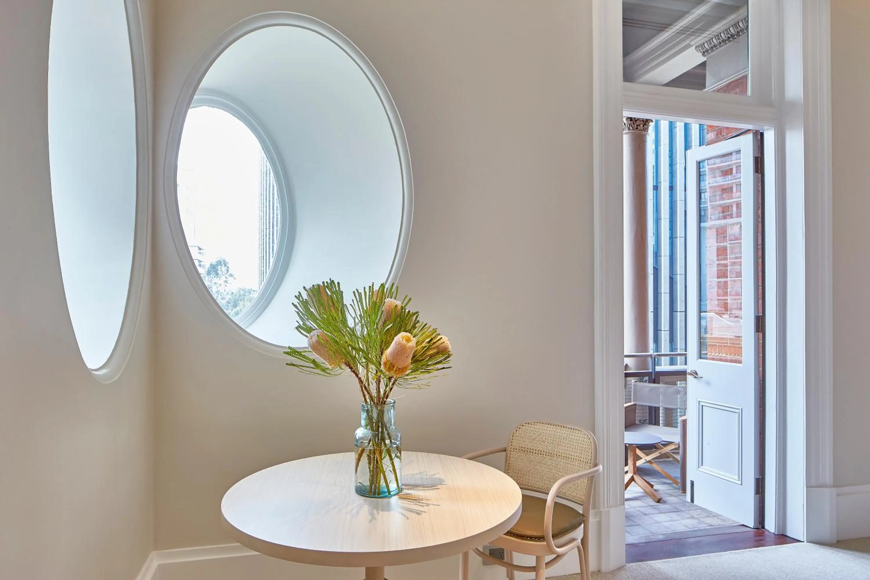 Dining area in COMO The Treasury