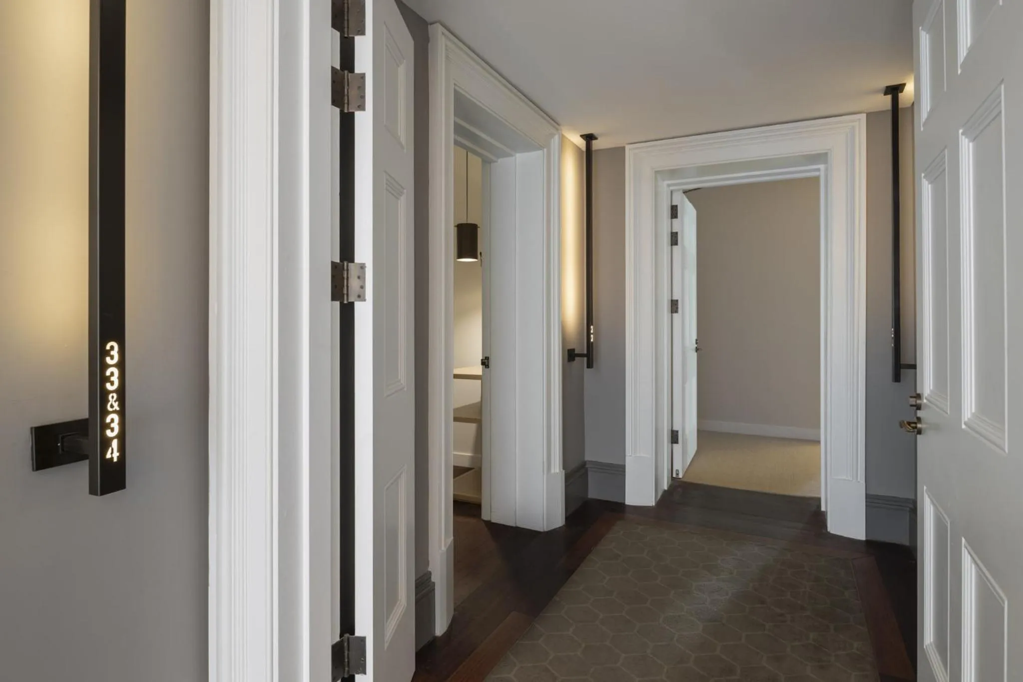 Bedroom in COMO The Treasury